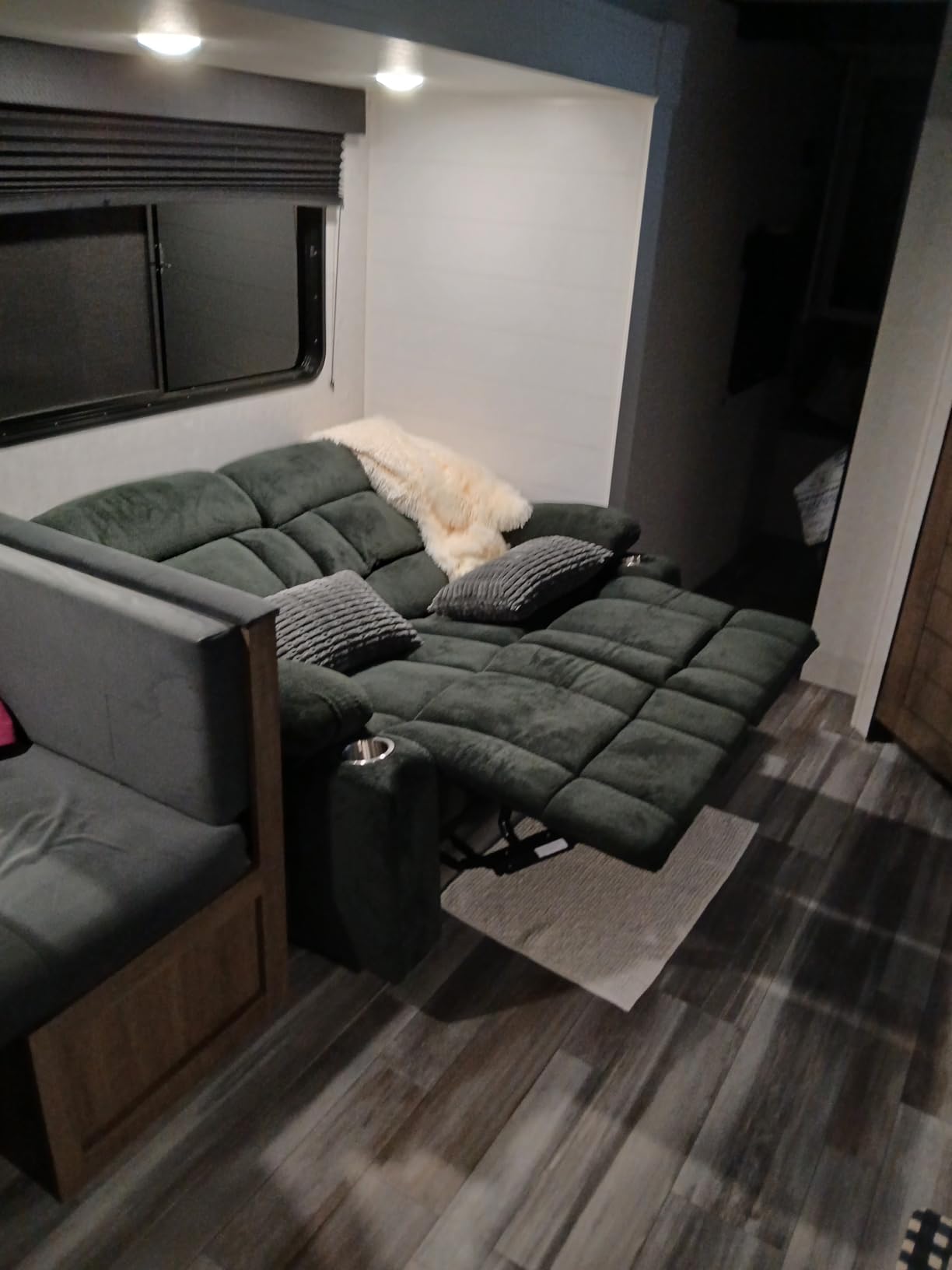Power RV Loveseat Recliner Sofa, Reclining Loveseat Home Theater Seating with USB Ports, Cup Holders, Wall Hugger Recliners for Movie Room, Recline Movie Seats Gaming Sofa customer photo 2