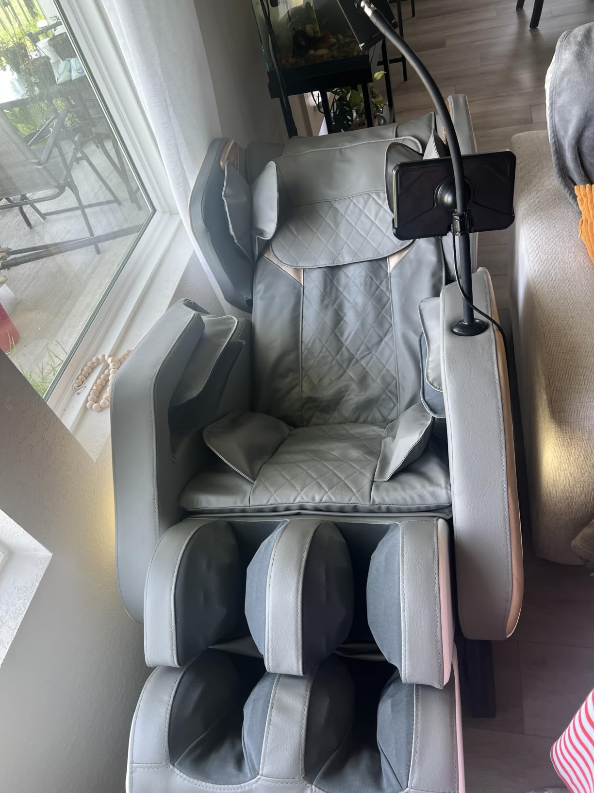 Massage Chair Full Body 14 Fixed Roller Zero Gravity 5 Auto Modes | Zero Gravity Massage Chair with 8 Airbags, Foot Massage, Heating, Phone Controller, Bluetooth Speaker, Nightlights for Home customer photo 2