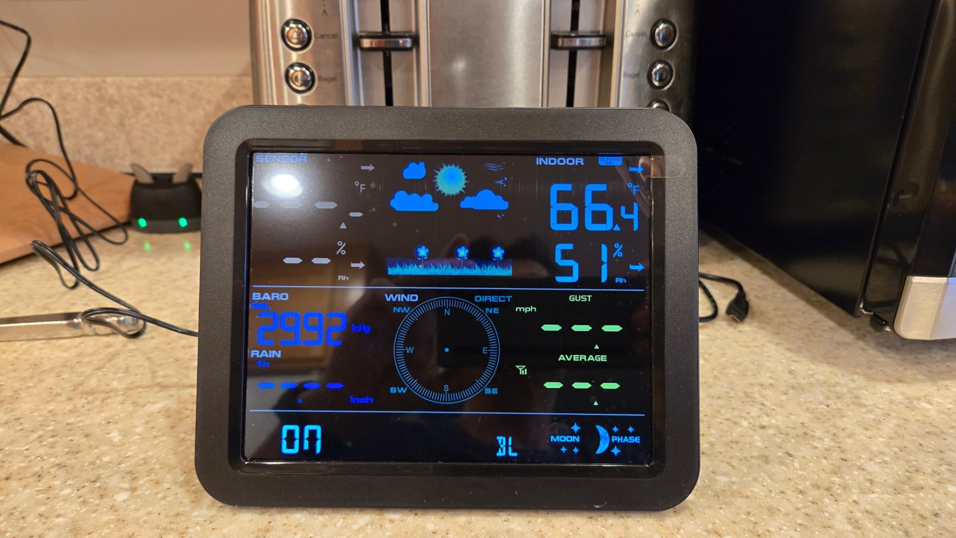 Sainlogic SA68 Weather Station 12-in-1 Wireless Weather Station Indoor Outdoor with Rain Gauge, Wind Speed/Direction, Barometer, Air Pressure, Temperature, Humidity, Gray (No WiFi) customer photo 2