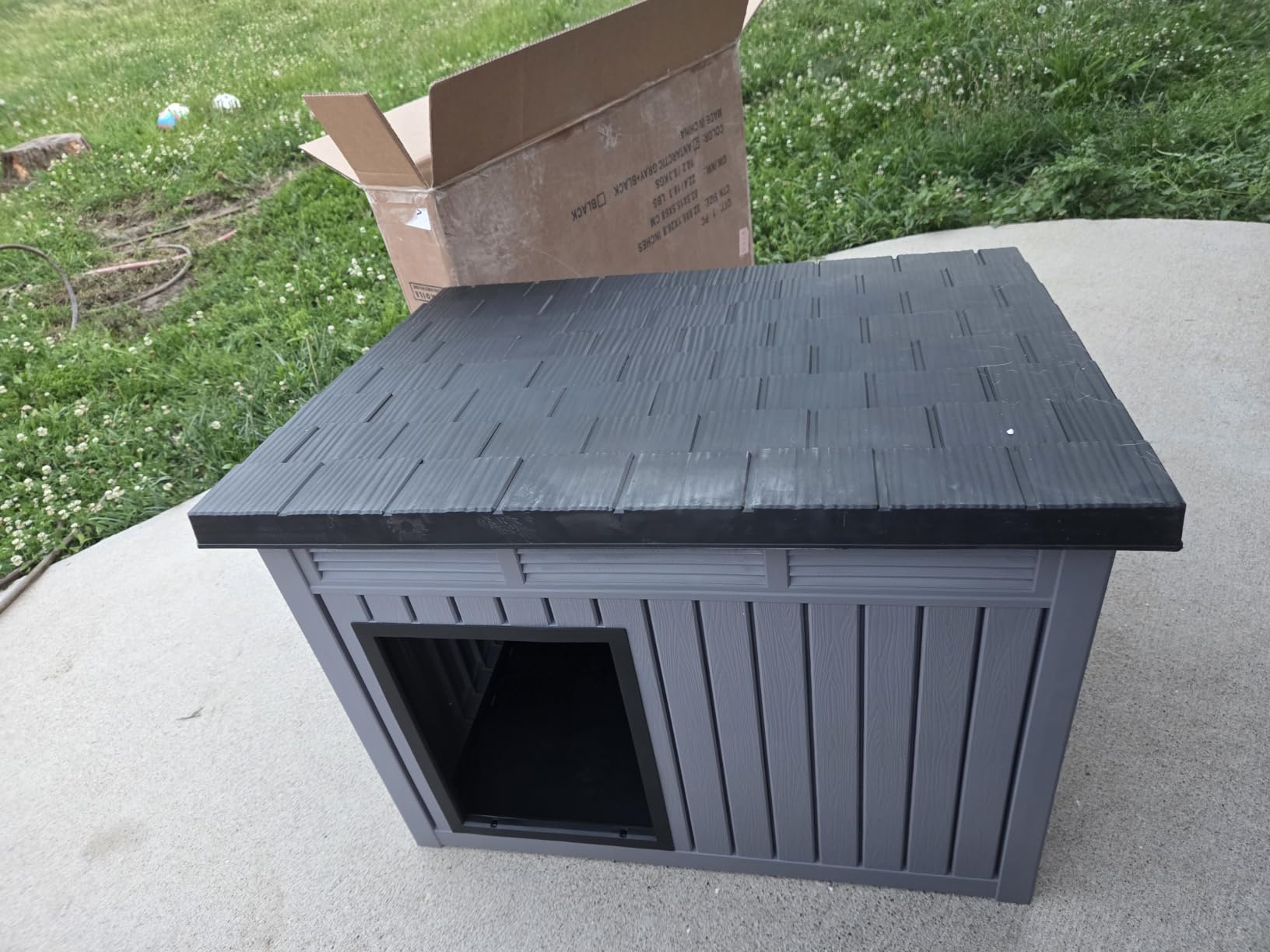 Large Chicken Coop with Hydraulic Air Rod, Resin Duck Coop with Elevated Floor and Air Vents, Backyard Poultry Pet Shelter with Weatherproof Openable Roof, for Chicken, Ducks, Rabbits, Grey customer photo 1