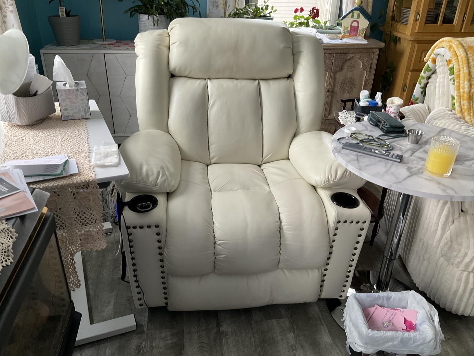 Triple Motor Large Power Lift Recliner Chair for Elderly with Heat and Massage, Lay Flat Lift Chairs for Seniors Infinite Position, Extended Footrest, USB Ports(Light Grey) customer photo 1