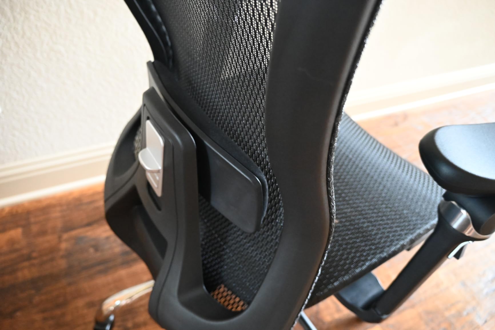 Marsail Big and Tall Mesh Ergonomic Office Chair with 6D Armrests | 6-level lumbar support, sliding seat depth, high-elastic mesh seat, 3D headrest, 4-position recline, adjustable seat height customer photo 2