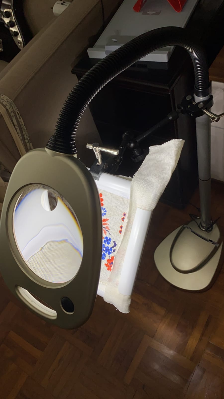 LIGHT IT! By Fulcrum, 20072-401 MultiFlex LED Floor Magnifier Lamp, Silver, Single pack customer photo 2
