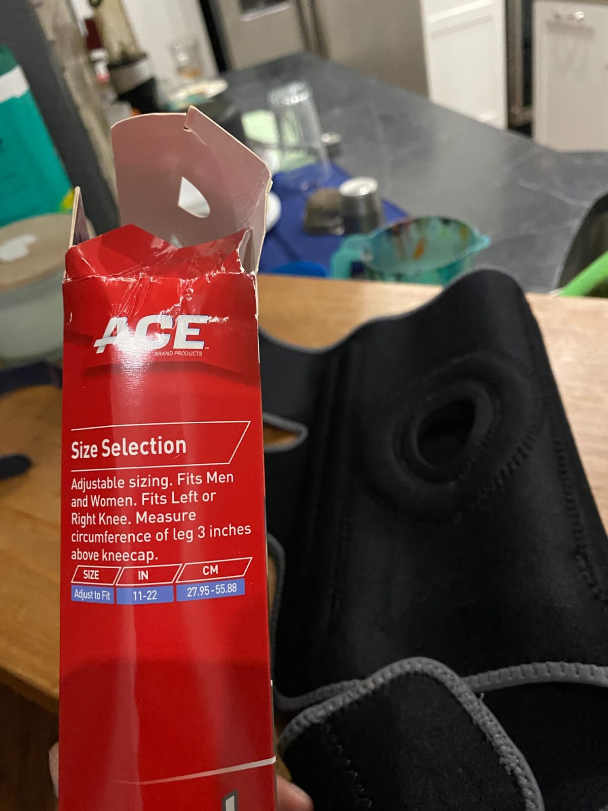 ACE Brand Adjustable Knee Brace with Side Stabilizers Provides Support & Compression to Arthritic and Painful Knee Joints customer photo 2