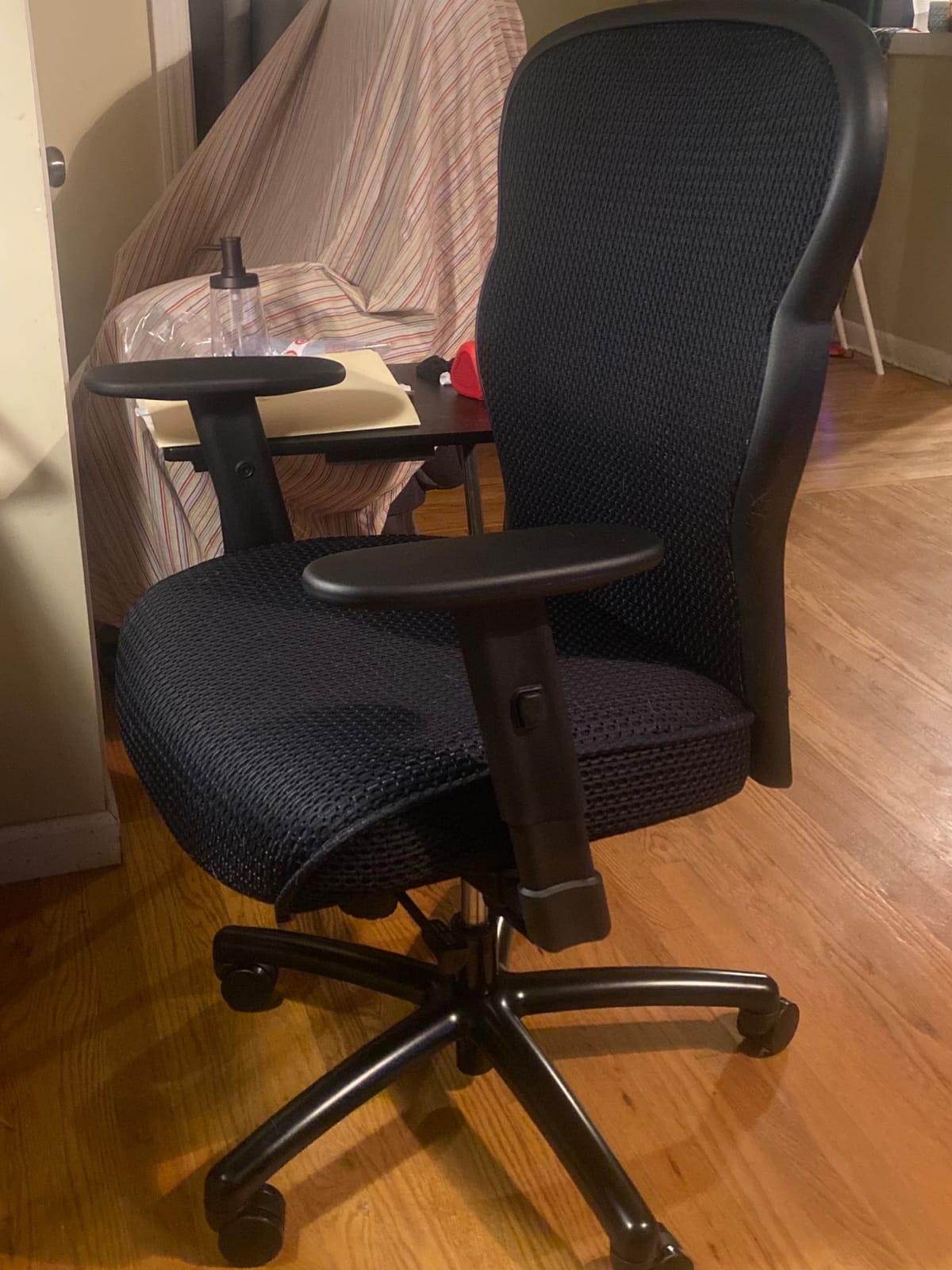 HON Wave Big and Tall Ergonomic Office Chair, Heavy Duty Desk Chair, Black | Big and tall ergonomic office desk chair for desk work, lumbar support, adjustable arms, mesh comfort, 450 lb capacity customer photo 2