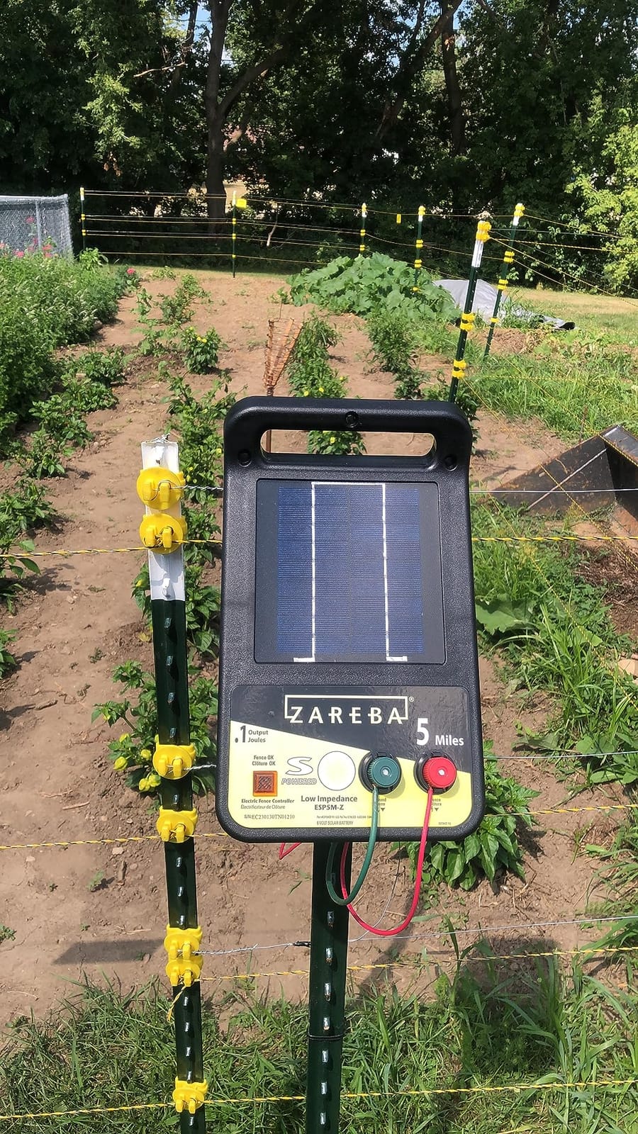 Zareba Solar Electric Fence Charger, 5 Mile Range Low Impedance Energizer, 360-Degree Rotation, T-Post Mounting Bracket customer photo 2