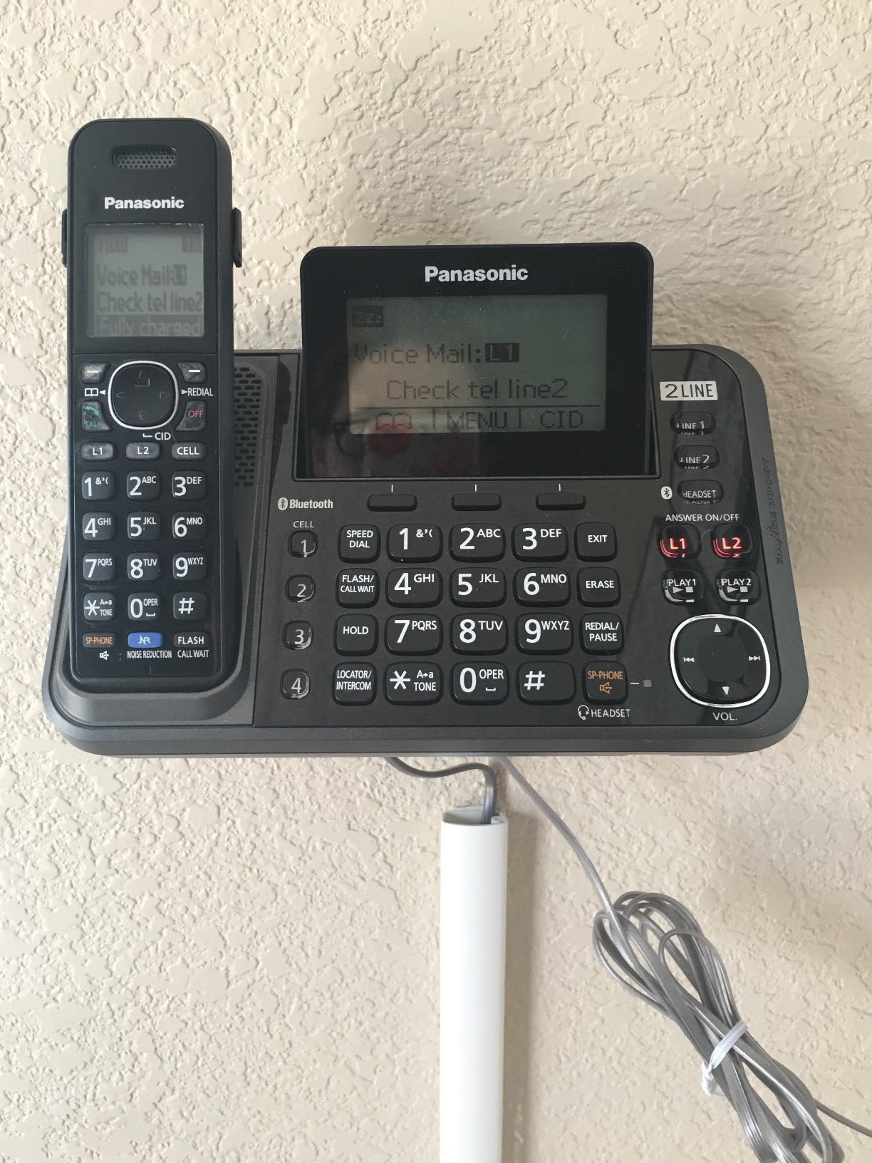 Panasonic Cordless Phone System, 2 Line with 2 Handsets - Answering Machine, Link2Cell, 3-Way Conference, Call Block, Long Range DECT 6.0, Bluetooth - KX-TG9542B (Black) customer photo 2