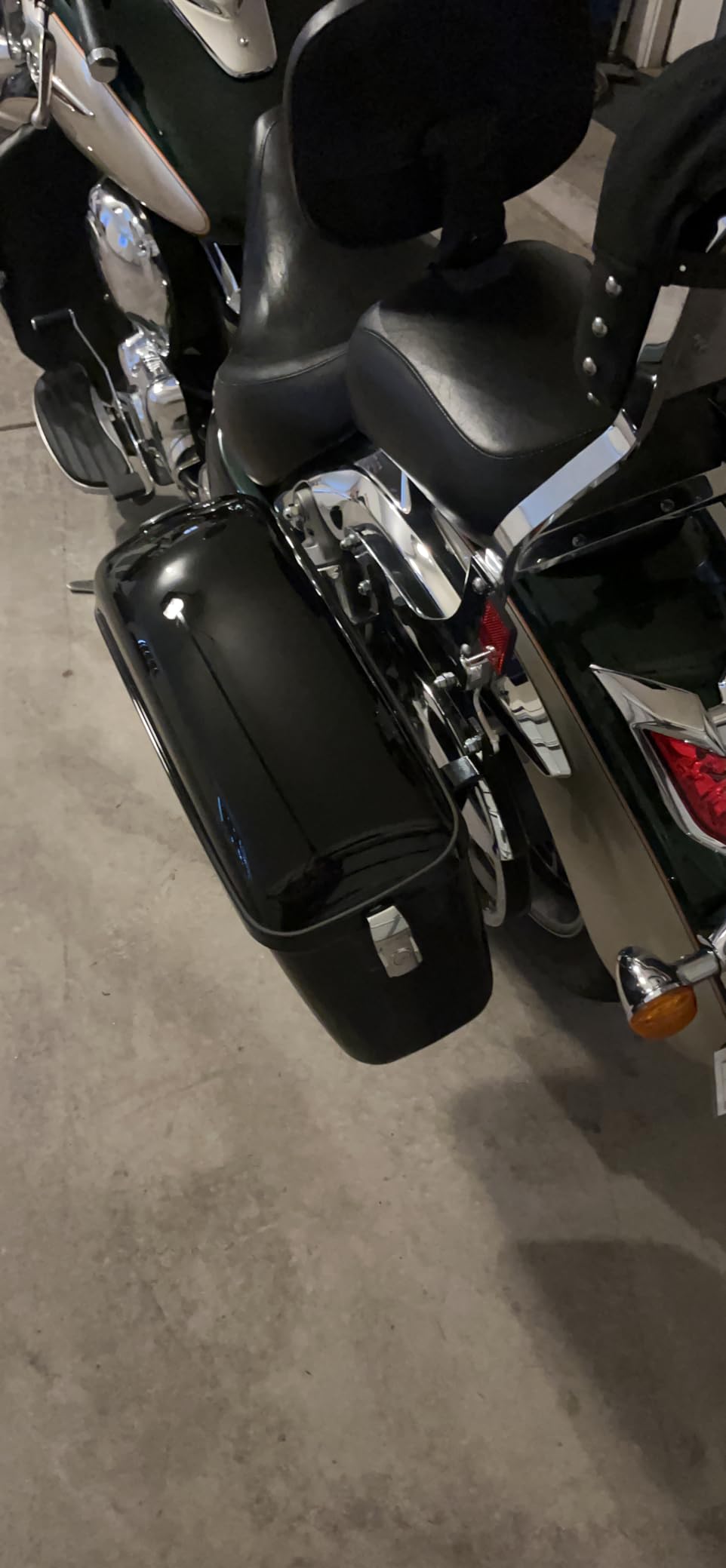 Vivid 60L Hard Saddle Bag Trunk W/brackets Compatible with Harley Honda customer photo 2