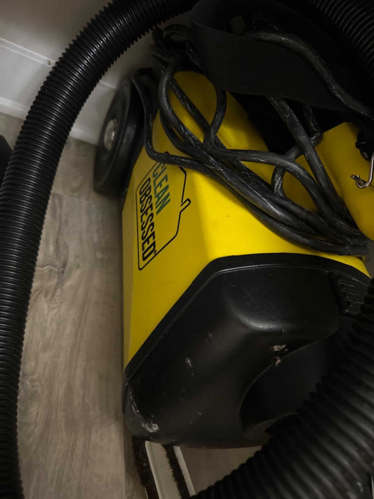 Clean Obsessed Lightweight Portable Commercial Canister Vacuum Cleaner for Carpet & Hard Floors - with 8-Piece Tool Kit, 27-Foot Power Cord & Adjustable Shoulder Strap - CO711 customer photo 1