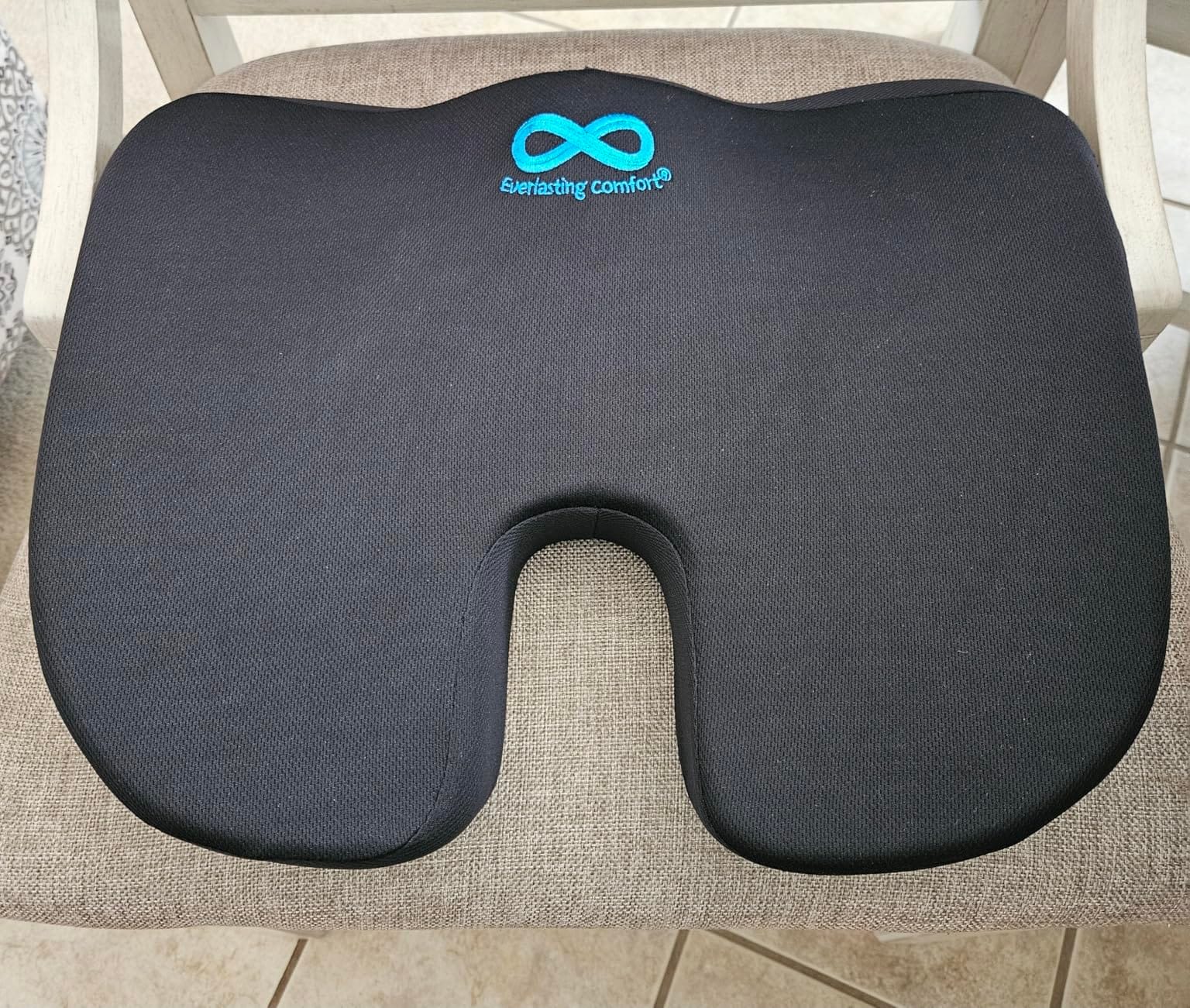 Everlasting Comfort Doctor Recommended Memory Foam Seat Cushion for Office Chairs & Car - Ergonomic Office Desk Accessories - Cushions for Tailbone Pain Relief, Sciatica (Black, Large) customer photo 2