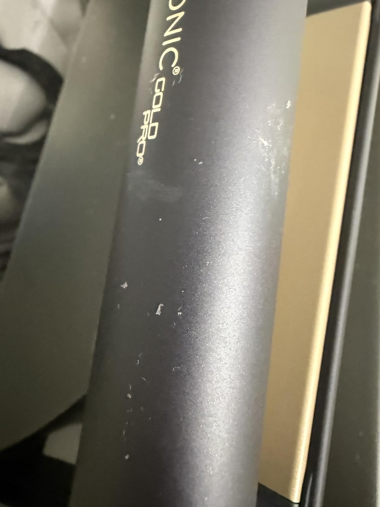 Bio Ionic GoldPro Hair Straightener, Blue, Moisturizing Heat Technology & 24K Gold MX, Hair Straightening Iron for Sleek Styles & Flat Iron Curls, 40% Longer Plates, Adjustable Heat customer photo 2