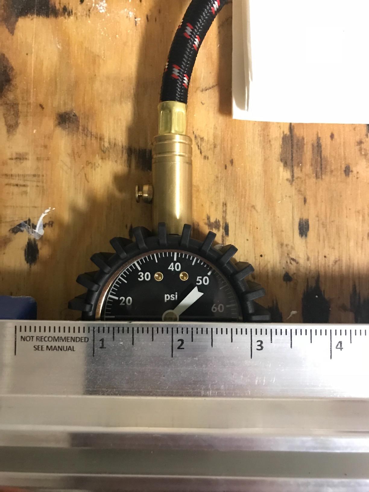 Rhino USA Heavy Duty Tire Pressure Gauge - ANSI Certified Glow Dial customer photo 2