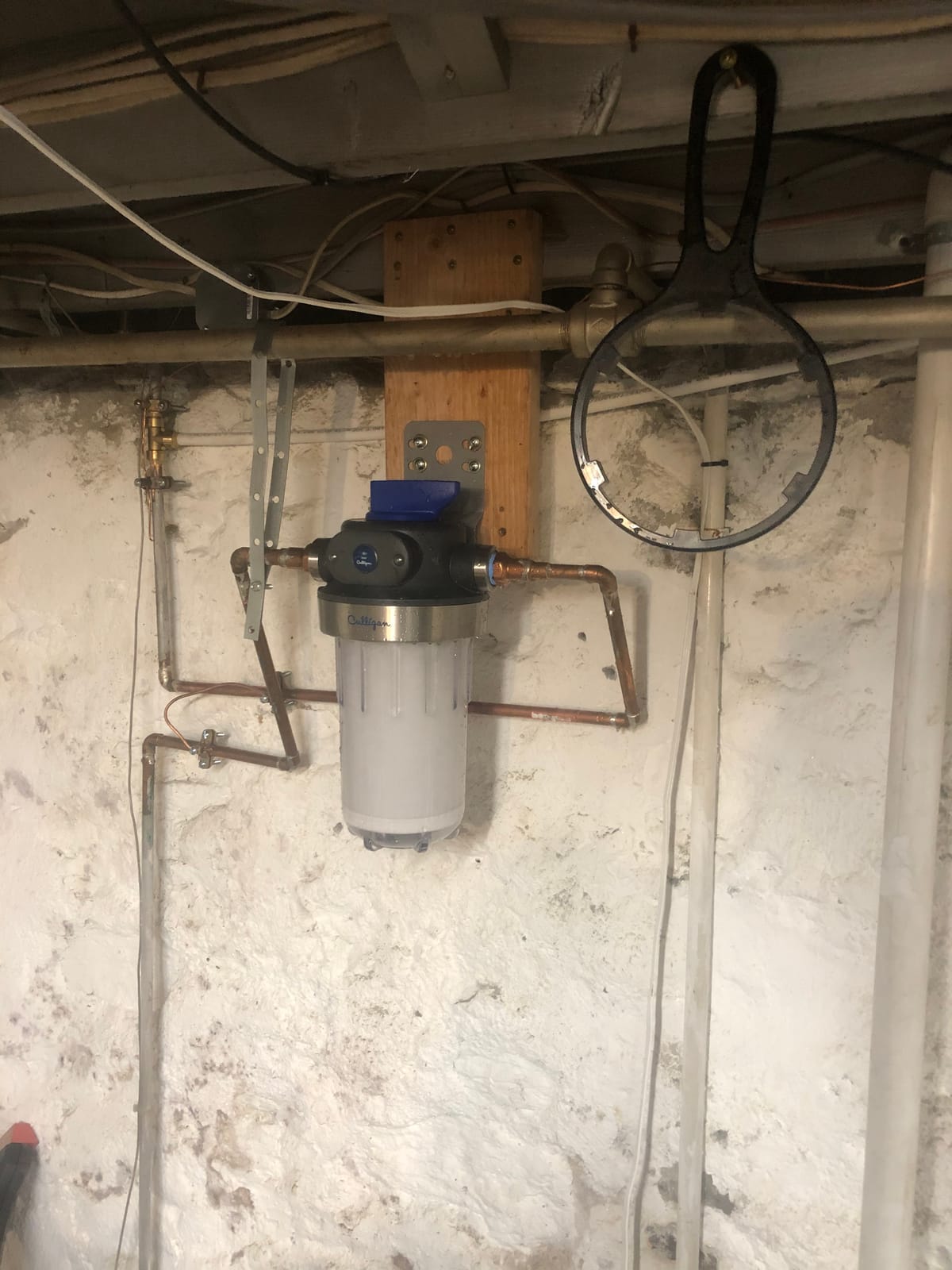 Culligan WH-HD200-C Whole House Water Filter System 1” Inlet/Outlet, Filter Sold Separately – Improve Tap Water Taste, Removes Sediment, Protects Appliances customer photo 1