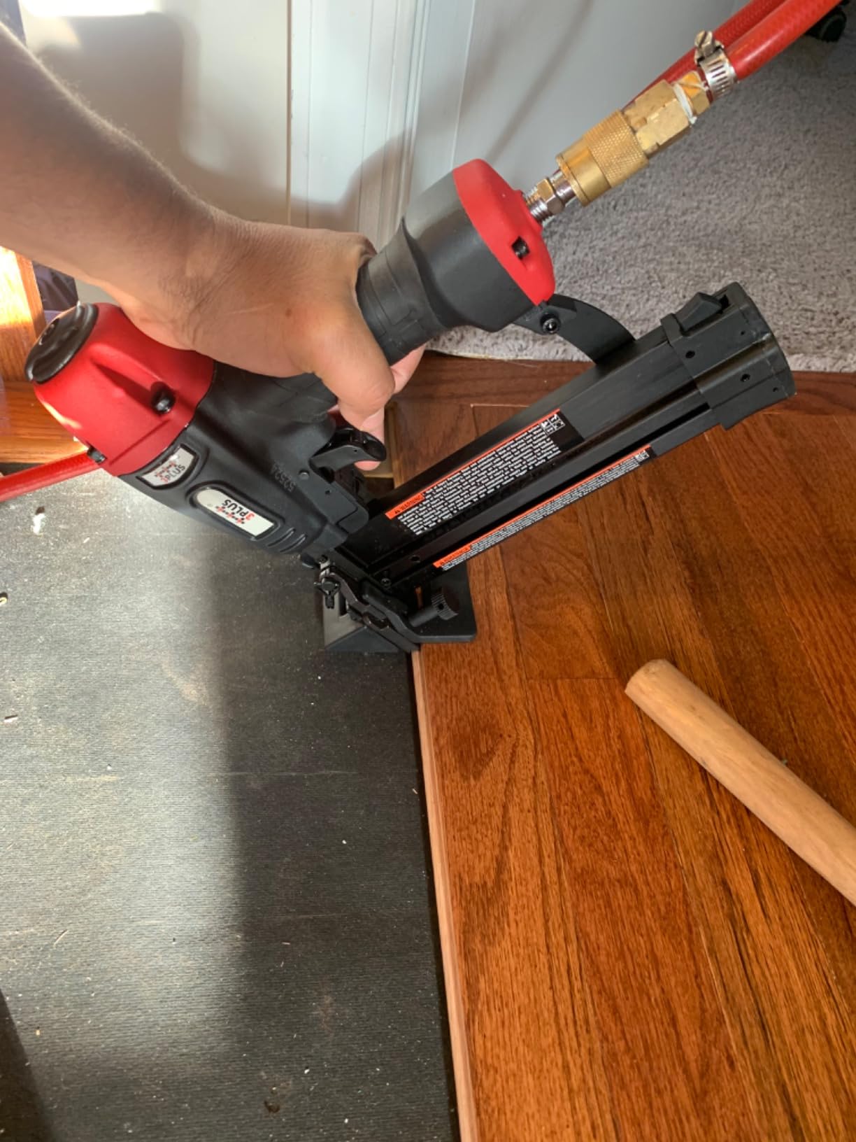 3PLUS HFS509040SP 4-in-1 Pneumatic 18 Gauge Flooring Stapler/Nailer customer photo 1