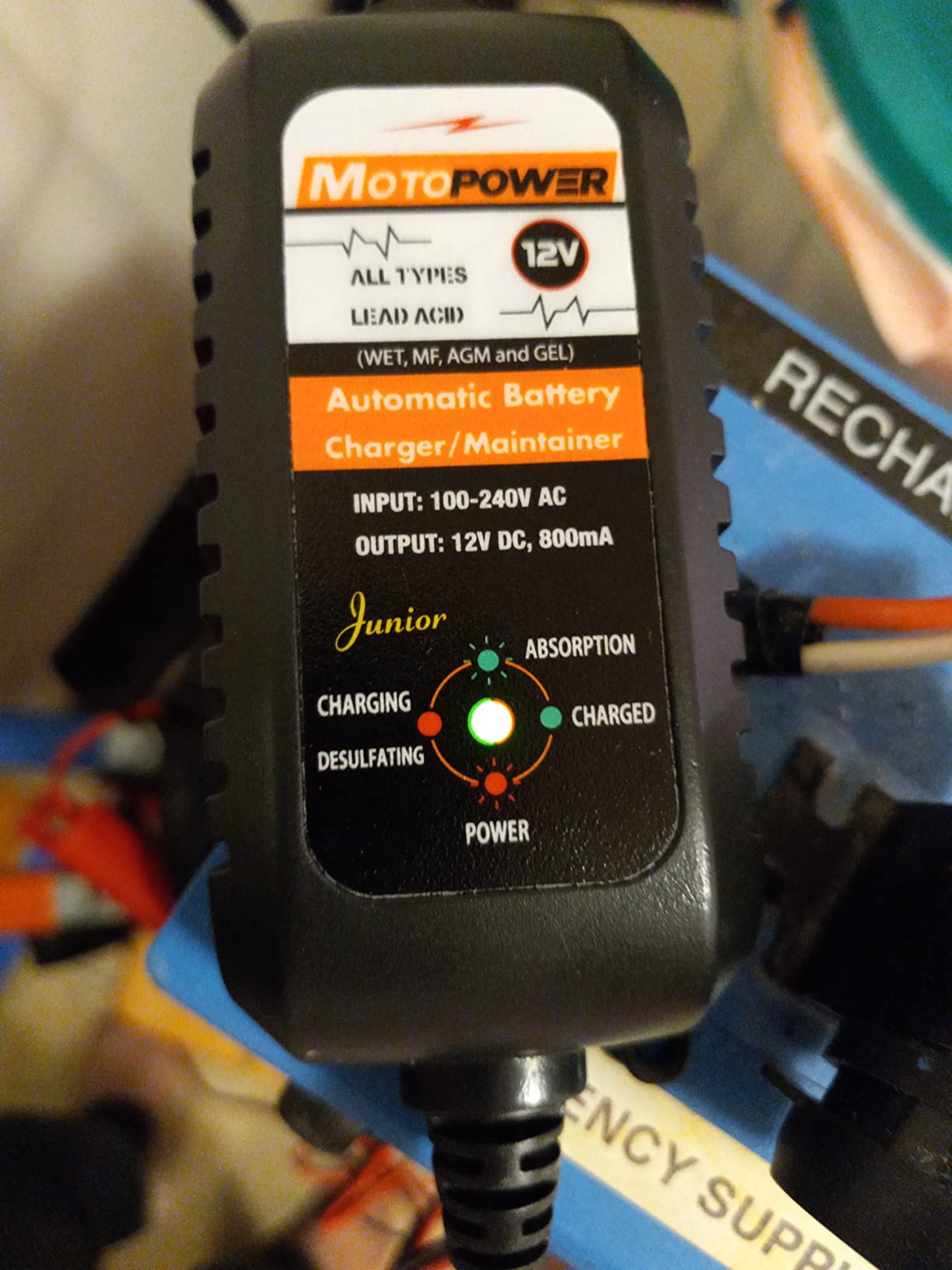 MOTOPOWER MP00205A 12V 800mA Automatic Battery Charger, Maintainer, Trickle and Desulfator customer photo 1