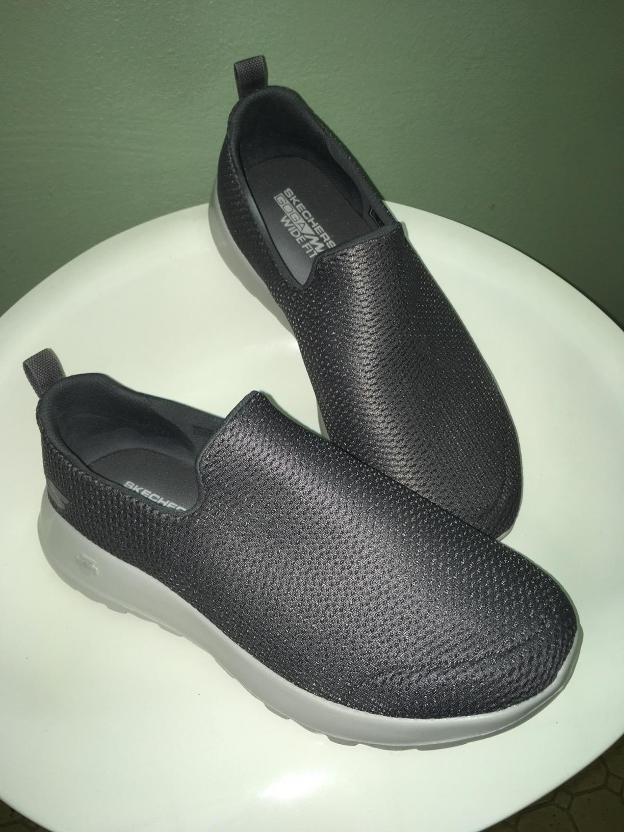 Skechers Men's Go Walk Max Sneaker customer photo 2