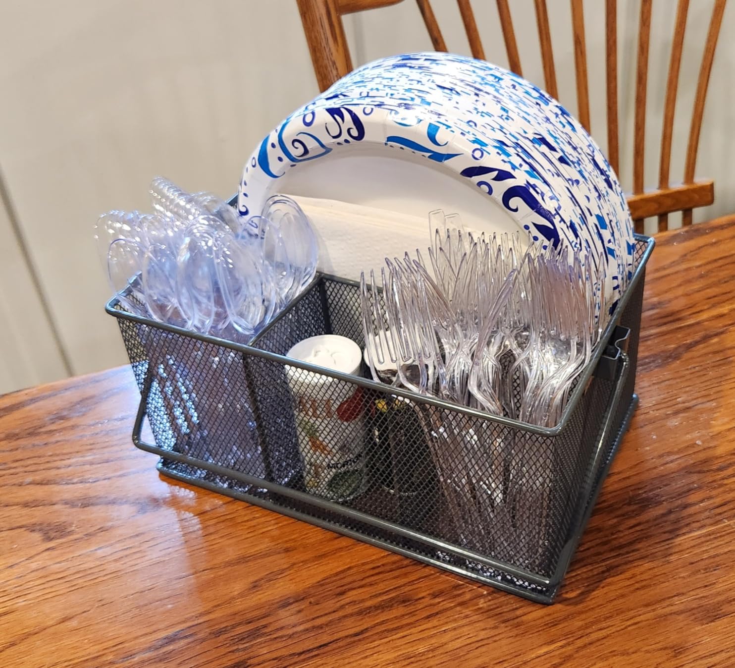 Mind Reader Multi-purpose Storage Caddy with Handle, Desktop Organizer, Cutlery Holder, 4 Compartments, Metal Mesh, Black customer photo 1