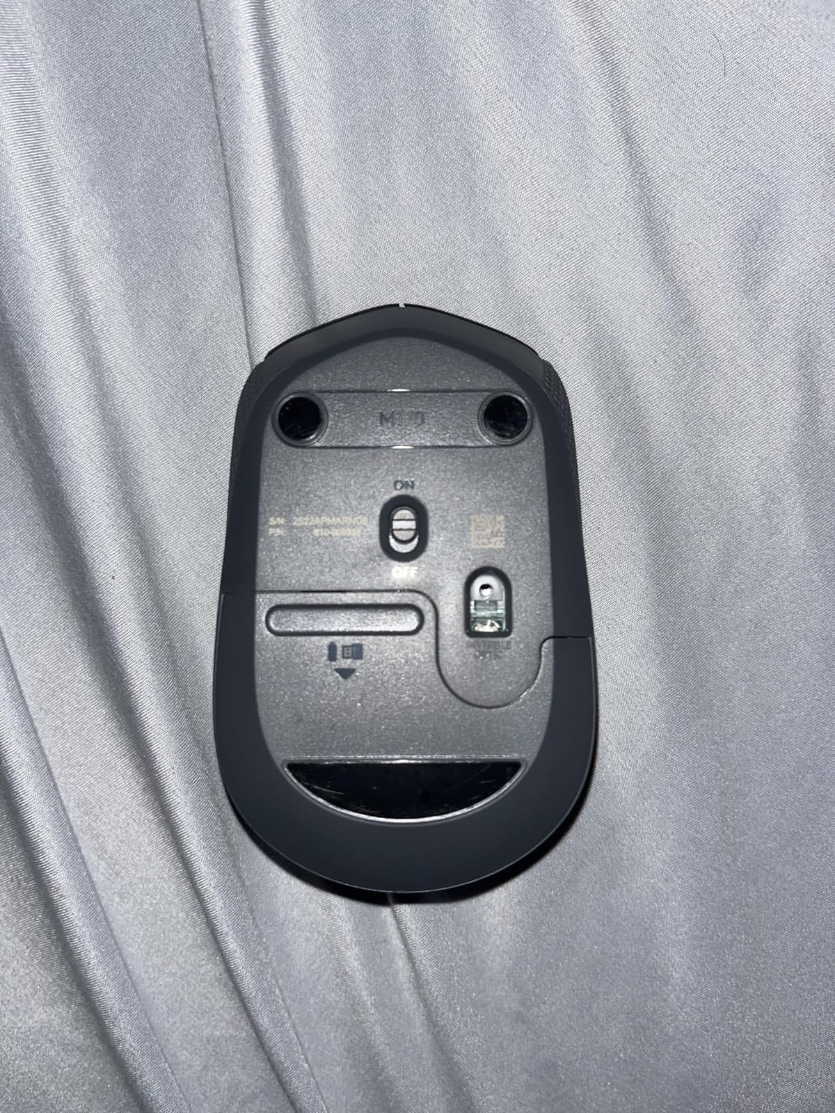 Logitech M170 Compact Ambidextrous 2.4 GHz Wireless Mouse - Black customer photo 2