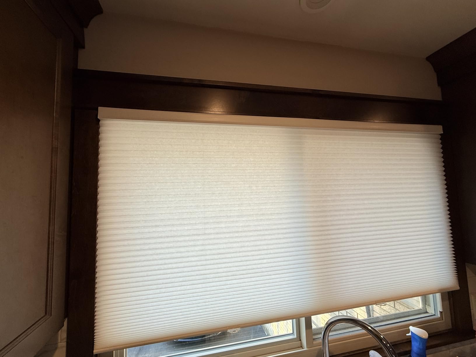 CHICOLOGY Cordless Cellular Shades, Room Darkening, Mist, 46x48 customer photo 1