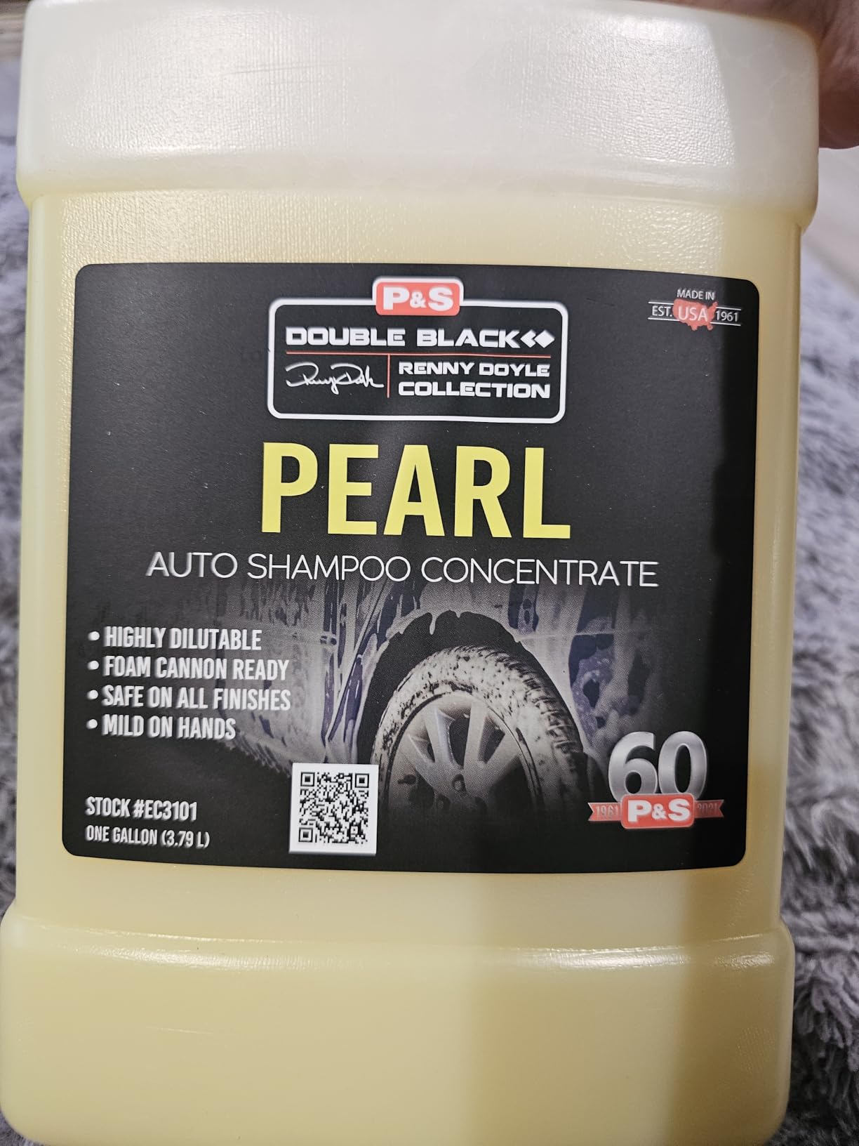 P&S Professional Detail Products Pearl Auto Shampoo – High-Foaming, pH-Balanced Car Wash Soap, Biodegradable, Safe for All Finishes, Lemon Scent, Foam Cannon & Bucket Wash - 1 Gallon customer photo 2