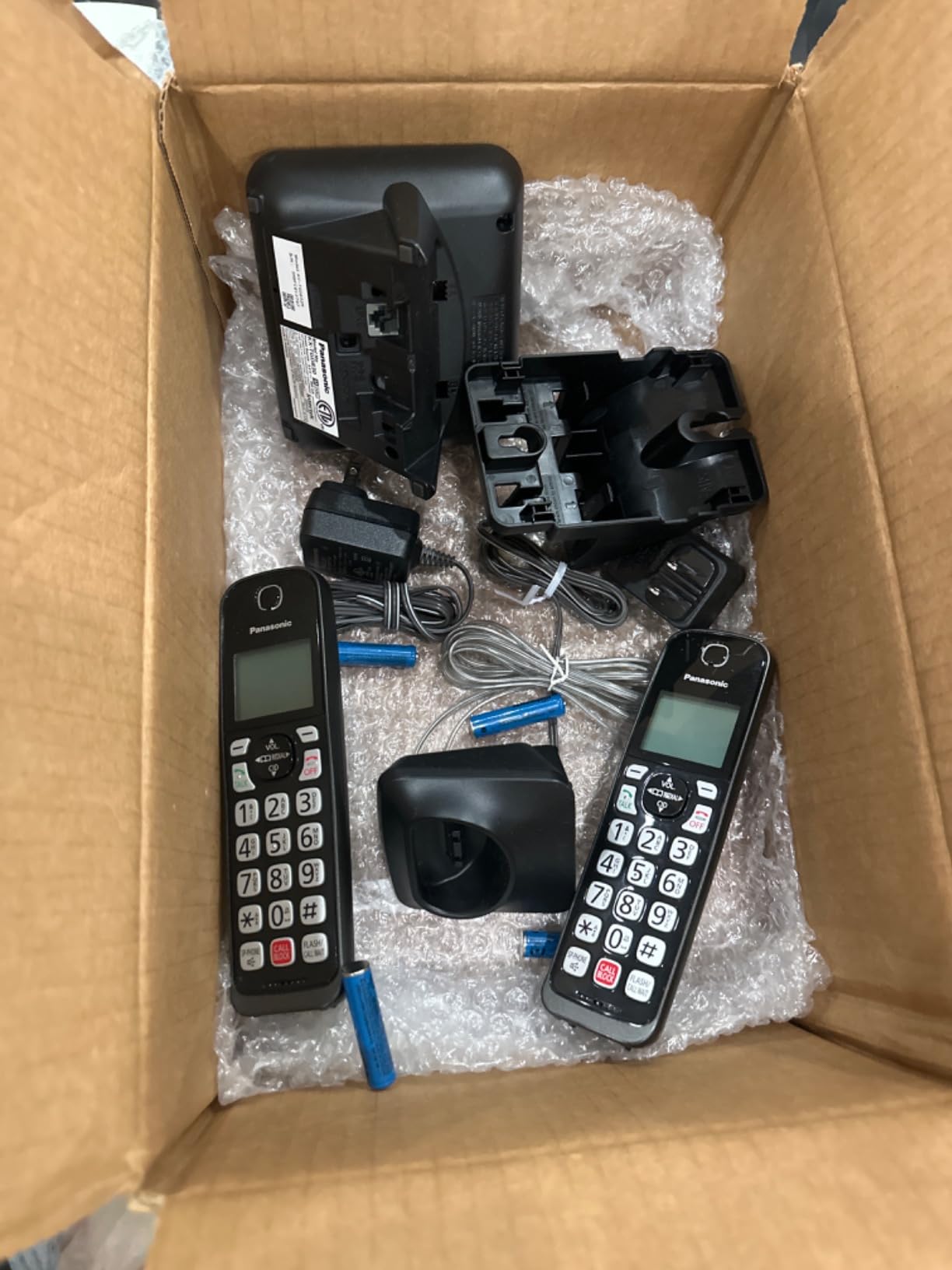 VTech DS6151-2 2-Line Expandable Cordless Phone System, 2 Handsets | Digital Answering System, Caller ID, DECT 6.0, Home & Small Business, Black/Silver customer photo 2