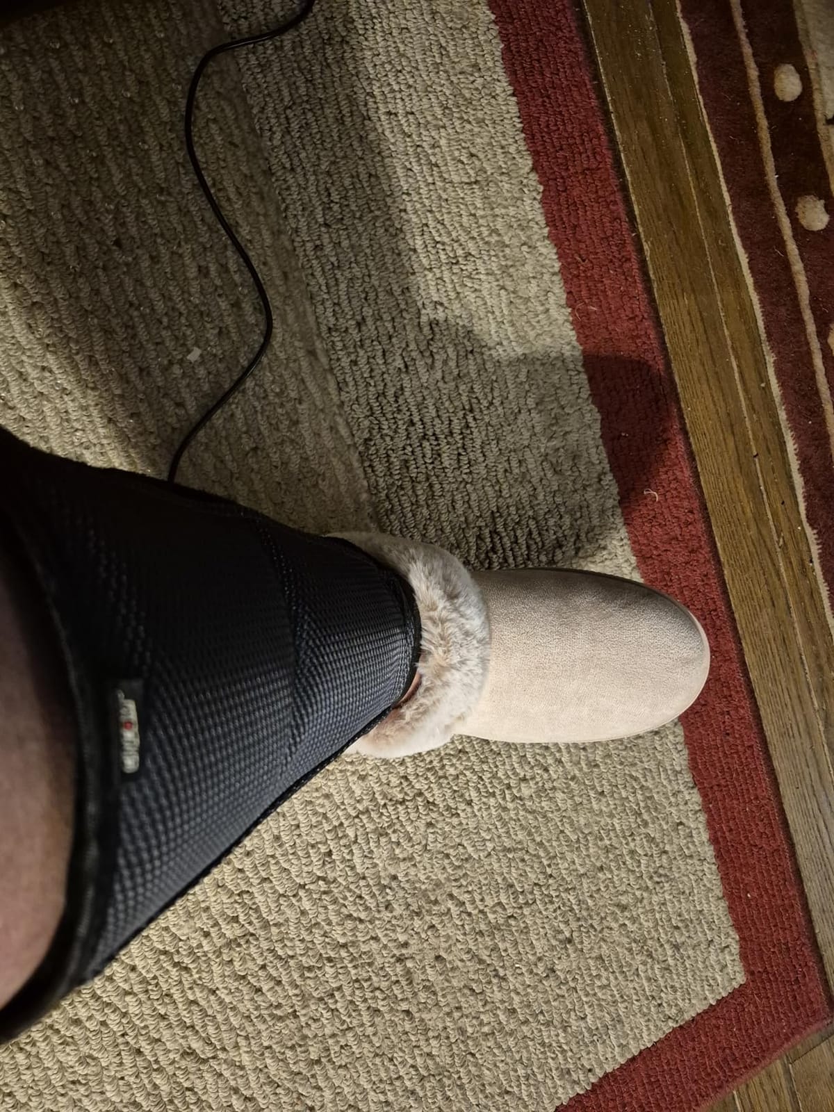 CINCOM Leg Massager for Circulation and Pain Relief FSA - HSA | Air Compression Leg and Calf Massager with 2 Modes 3 Intensities Helpful for Muscles Relaxation Gifts customer photo 1