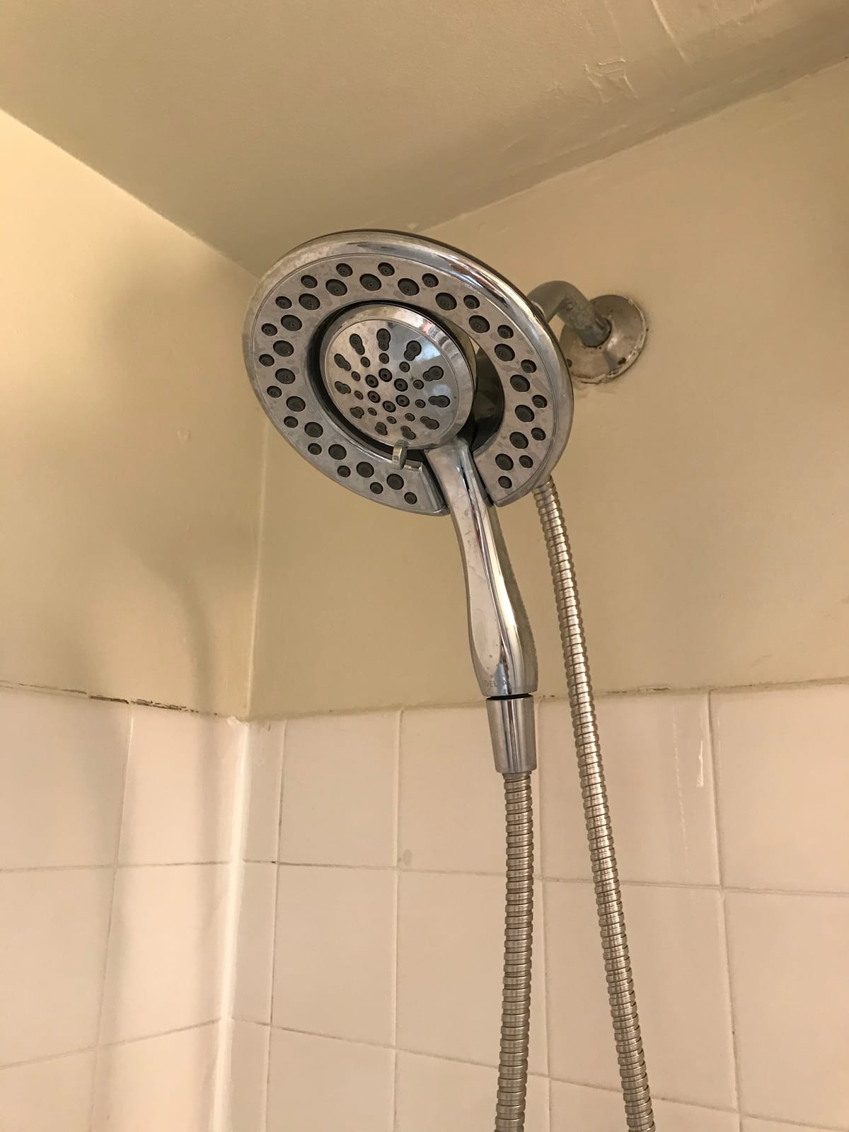 Delta 4-Setting In2ition 2-in-1 Dual Shower Head with HandHeld Spray, Chrome Detachable Shower Head with Hose, Showerhead, 1.75 GPM Flow Rate, Chrome 75486C customer photo 2