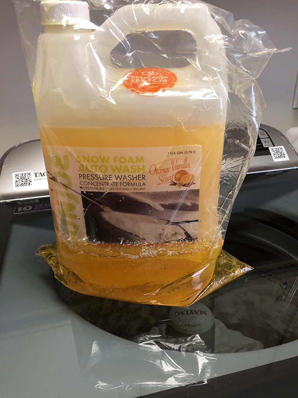 Sun Joe Premium Snow Foam Orange-Vanilla Scent Car Wash Soap & Cleaner, 1 Gallon, SPX-FCS1G-CRM customer photo 2