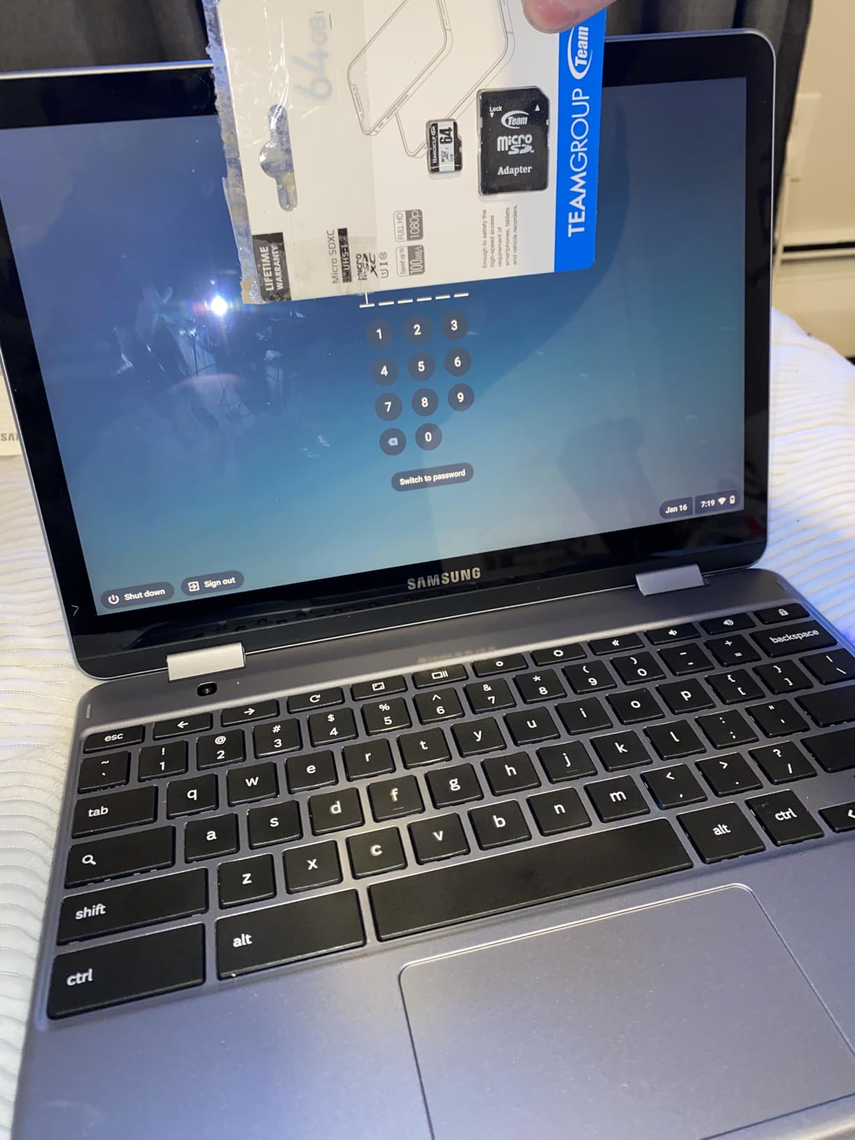 Samsung Chromebook Plus V2 2-in-1 Laptop - 4GB RAM, 64GB eMMC, 13MP Camera, Chrome OS, 12.2