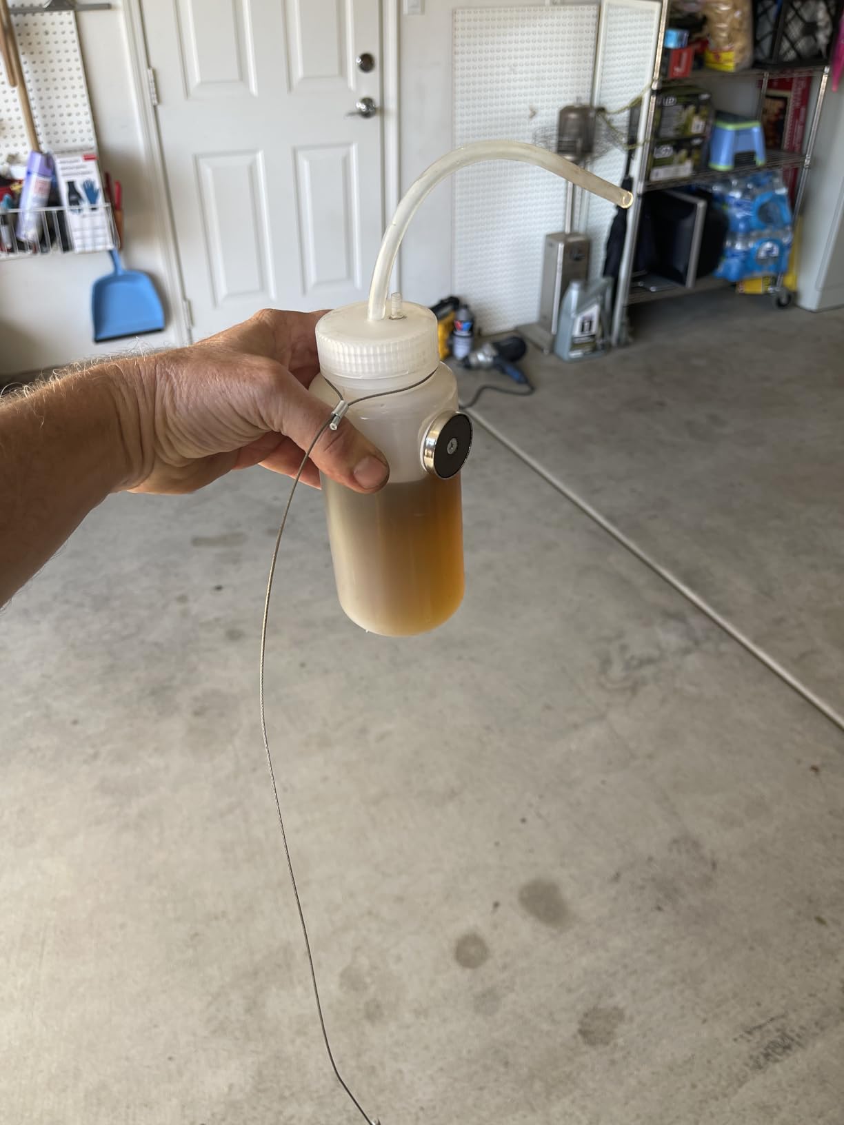Mission Automotive Brake Bleeder Kit - 16 Oz, White - Brake Fluid Bleed Kit & Magnetic Bleeder Bottle with Lanyard customer photo 2