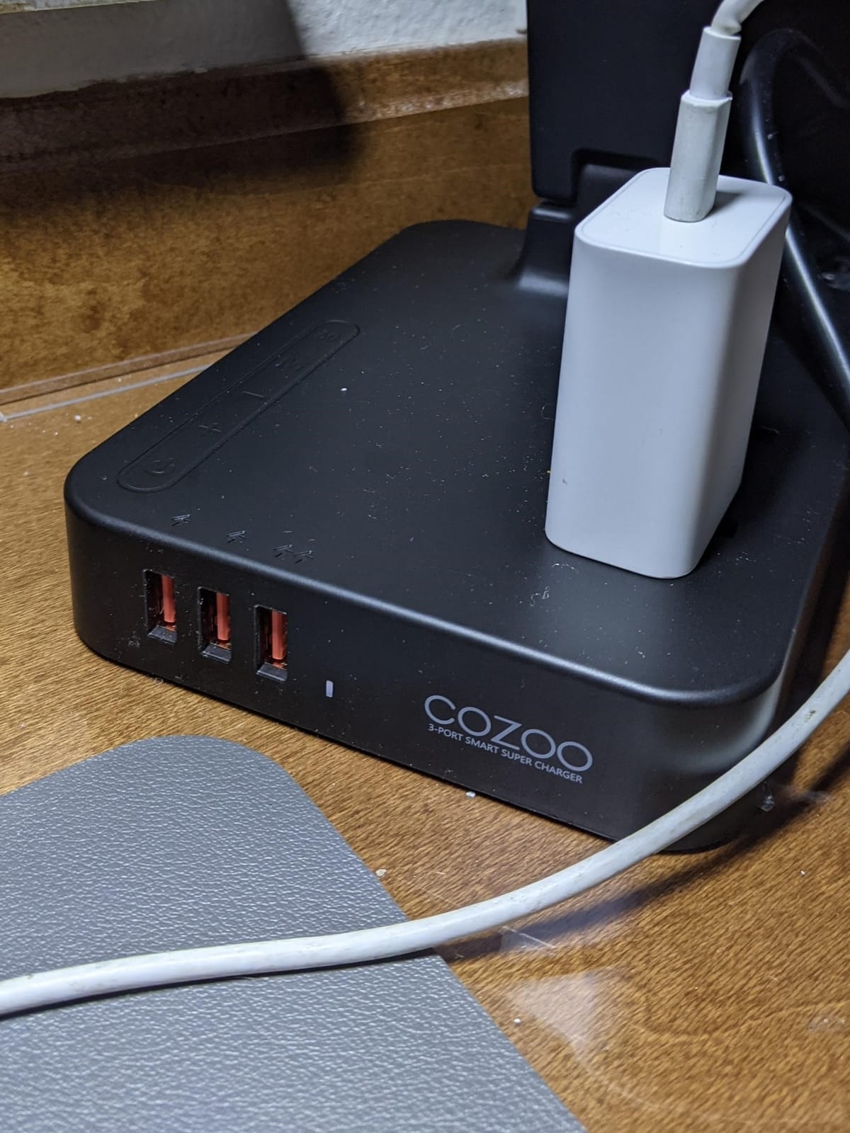LED Desk Lamp with USB Charging Port for Dorm Office, 800lm, CRI 92, White customer photo 1