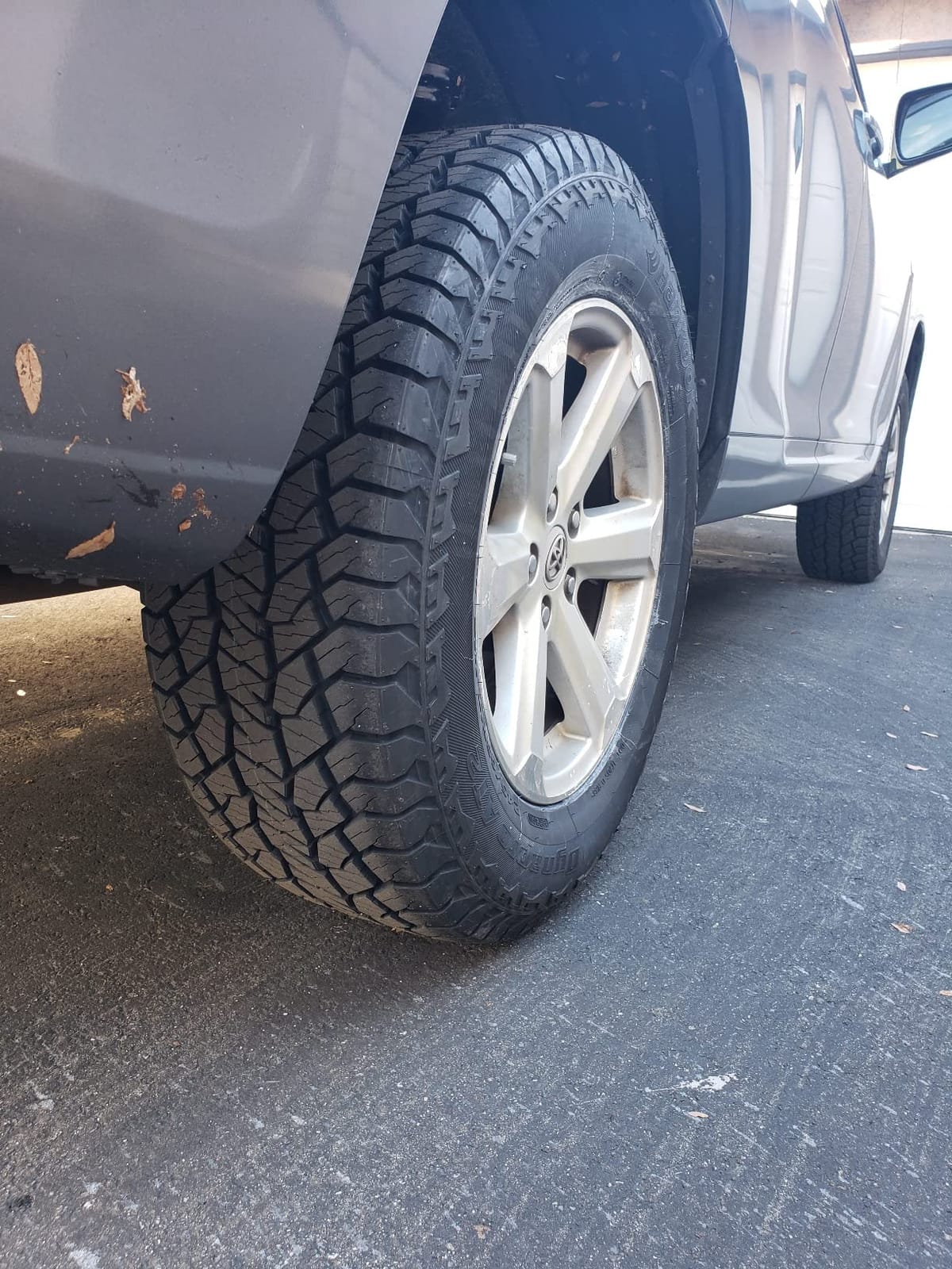Hankook Dynapro AT2 RF11 all_ Terrain Radial Tire-265/70R16 112T customer photo 1