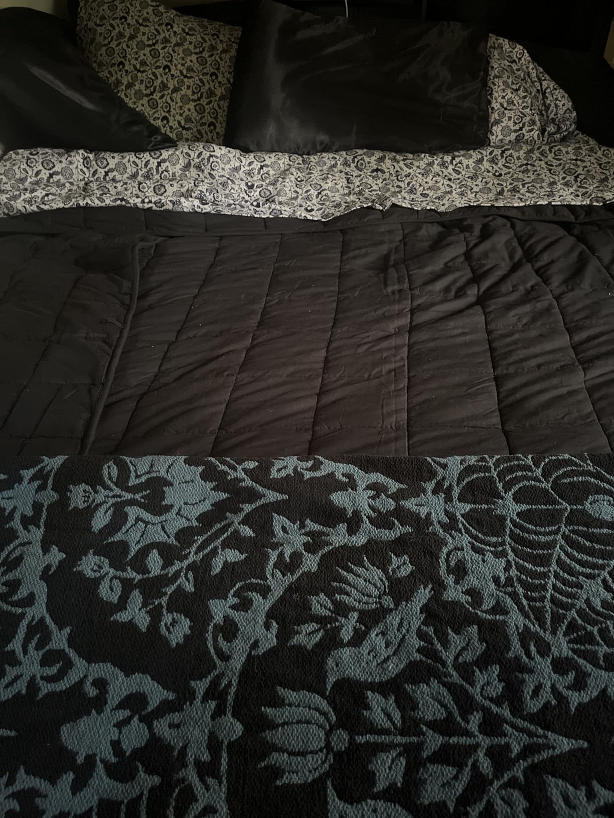 HomeSmart King Size Weighted Blanket 30 lbs, Also Fits California King Beds customer photo 1