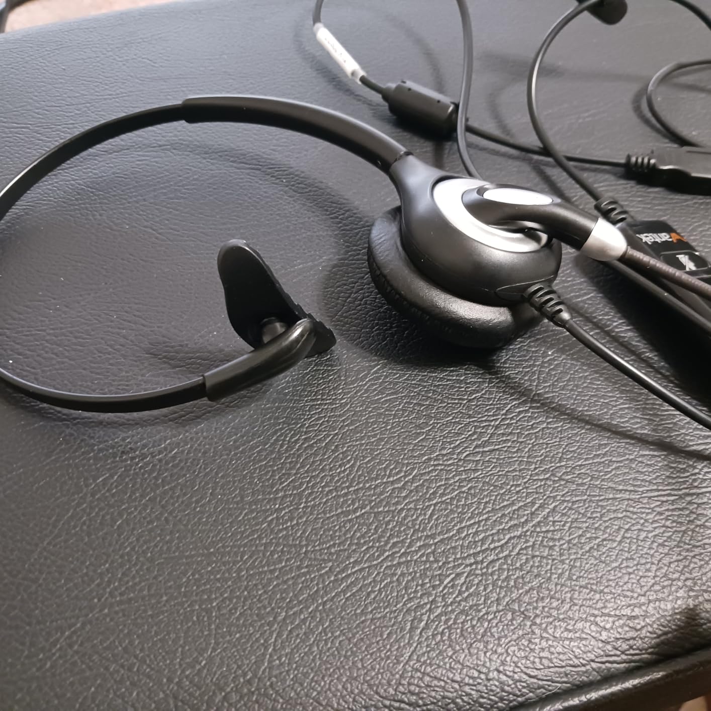 Wantek Corded USB Headsets Mono with Noise Cancelling Mic and in-line Controls, UC Business Headset for Skype, SoftPhone, Call Center, Crystal Clear Chat, Super Lightweight, Ultra Comfort (UC600) customer photo 1