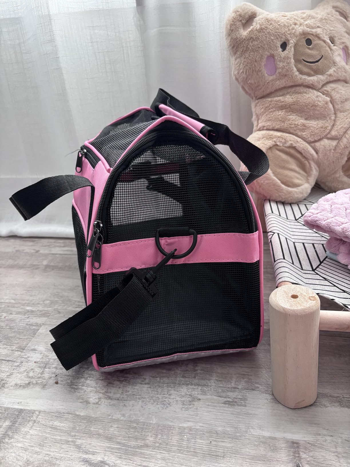 MuchL Pet Carrier Soft-Sided Carriers for Cat Carriers Dog Carrier for Small Medium Cats Dogs Puppies Pet Carrier Airline Approved Cat Dog Pet Travel Carrier (Medium,Black) customer photo 2
