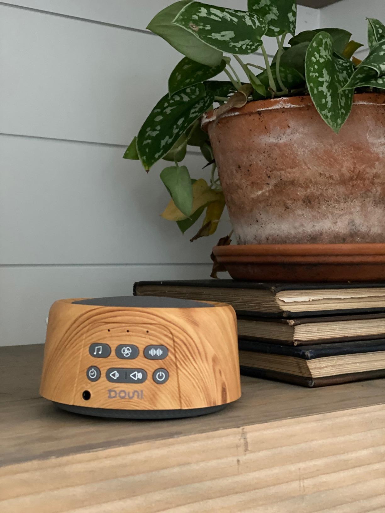 Douni White Noise Machine for Sleeping - 27 Non-Looping Soothing Sounds Sleep Sound Machine with Timer & Memory, 3.5mm Jack, Wood Grain Sound Machine for Hotel Bedroom Office customer photo 1
