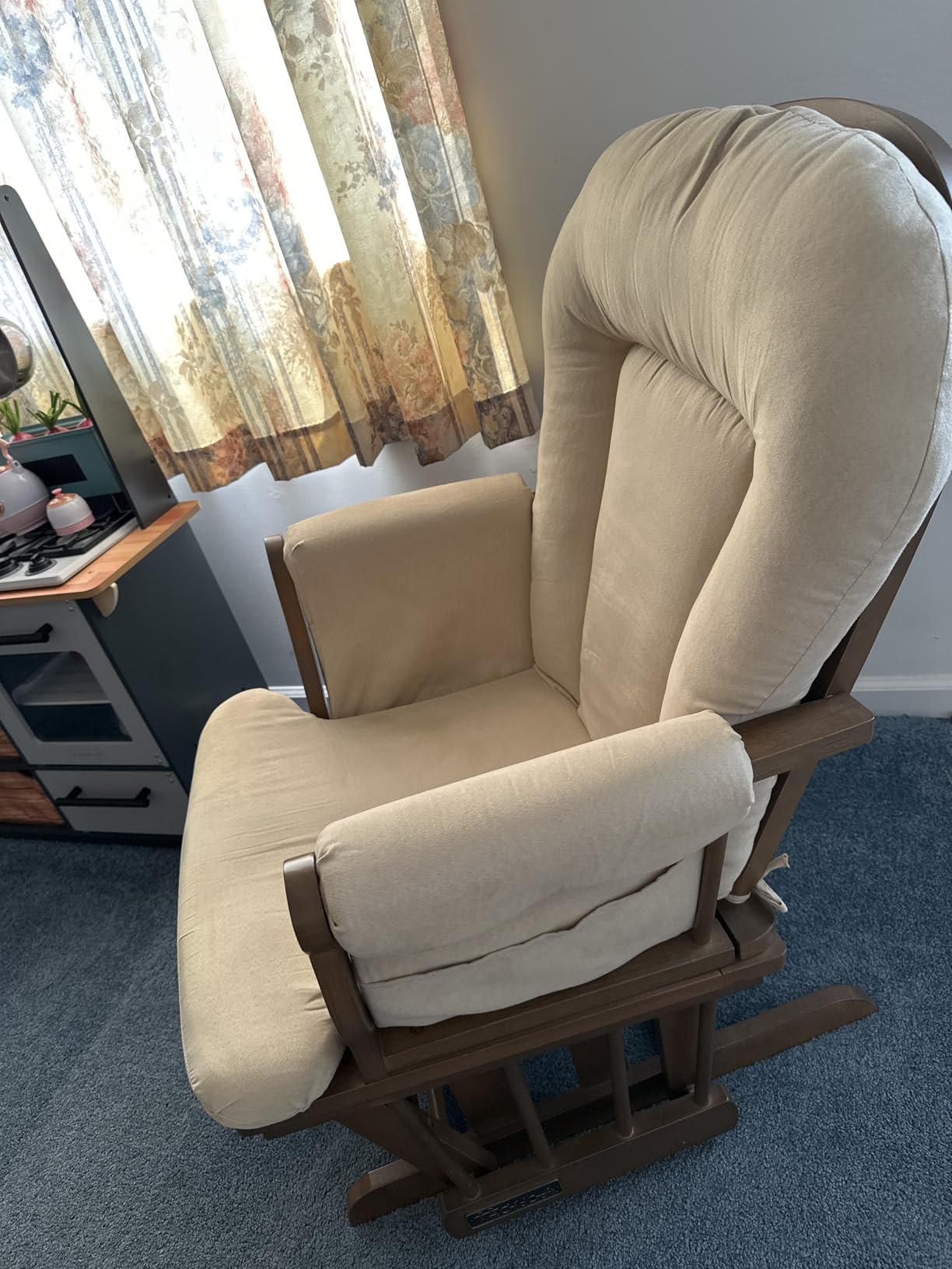 Child Craft Cozy Glider Rocker and Ottoman Set, Smooth Quiet Gliding Motion, Padded Cushion with Convenient Storage Pockets, Solid Wood Base & Frame (Dapper Gray with Light Gray Cushion) customer photo 2