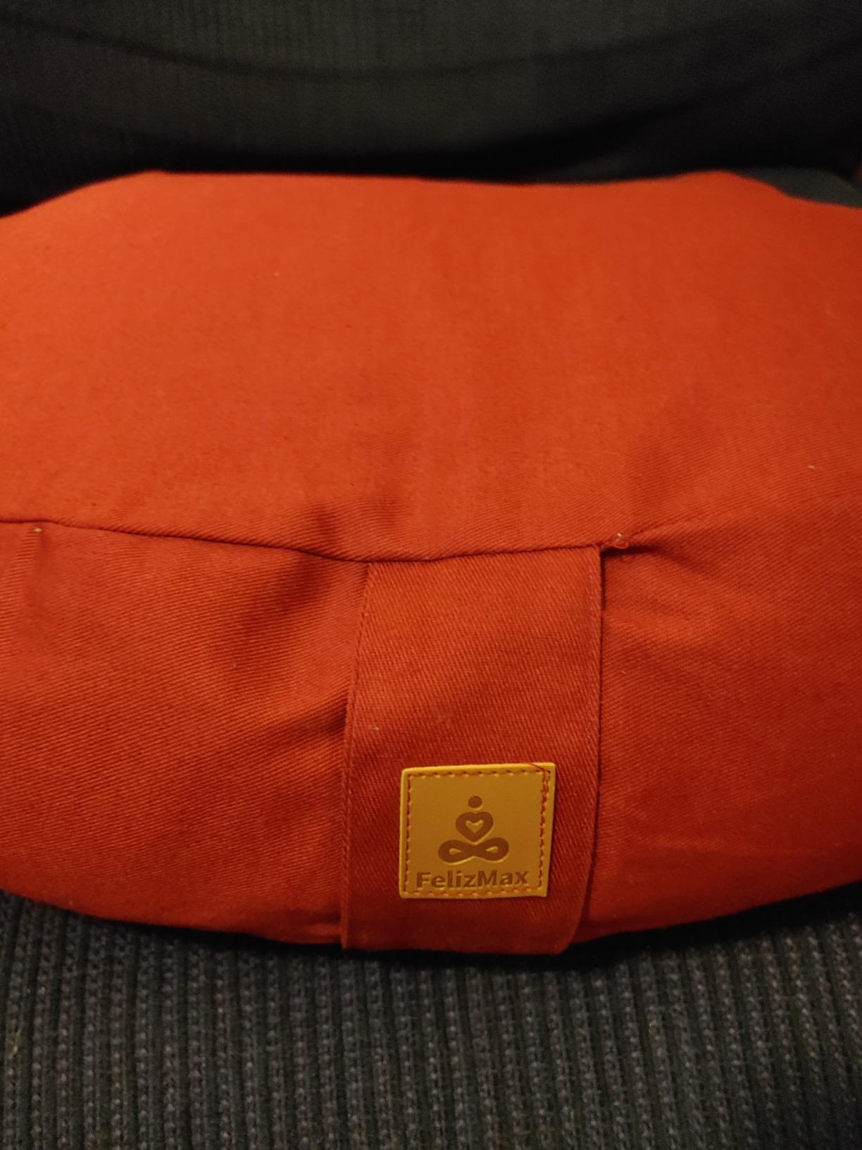 Crescent Zafu Meditation Pillow, D=17