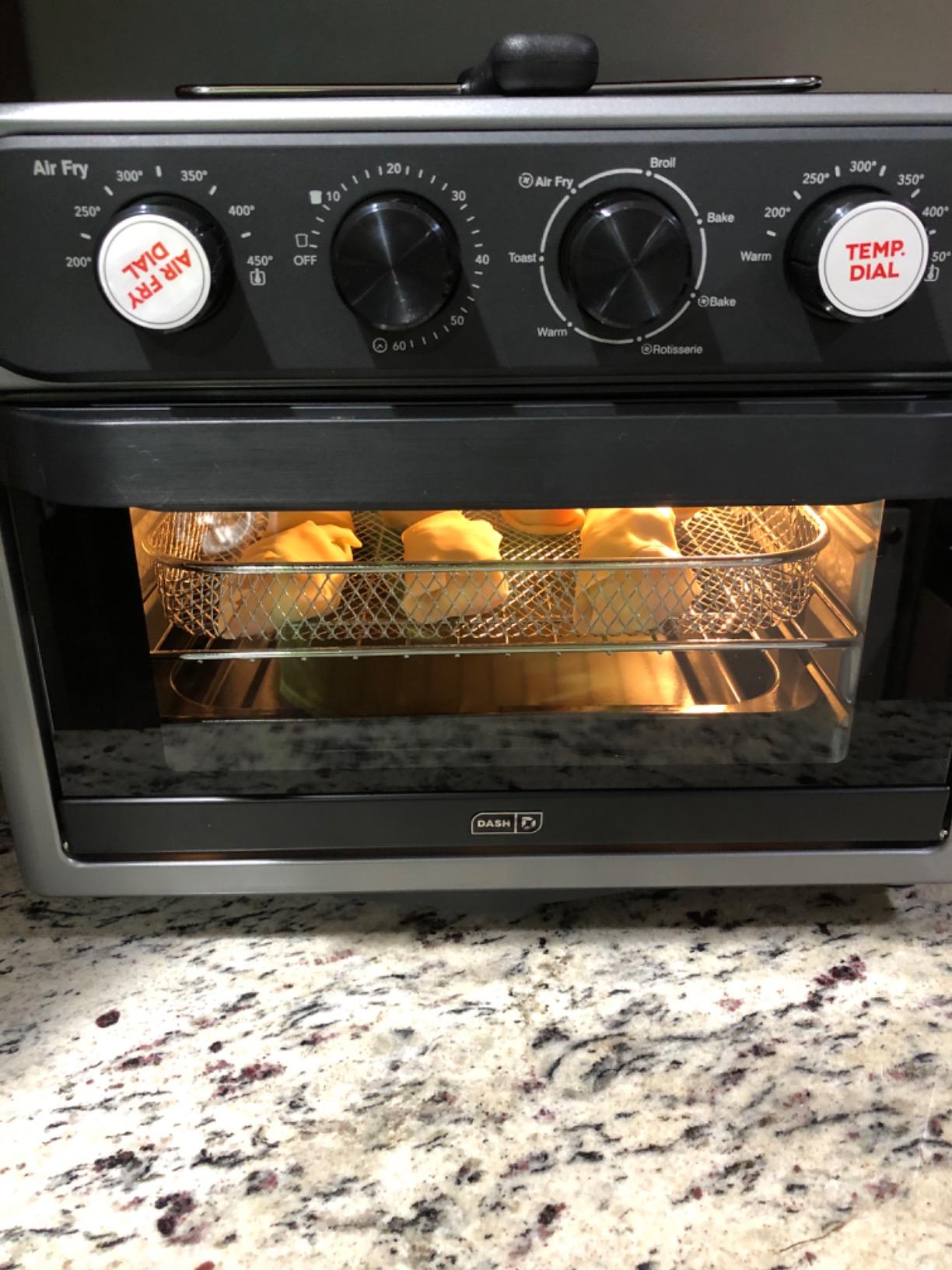 Dash Chef Series 7 in 1 Convection Toaster Oven Cooker, Rotisserie + Electric Air Fryer with Non-stick Fry Basket, Baking Pan & Rack, Skewers, Drip Tray & Recipe Book, 23L, Graphite customer photo 2