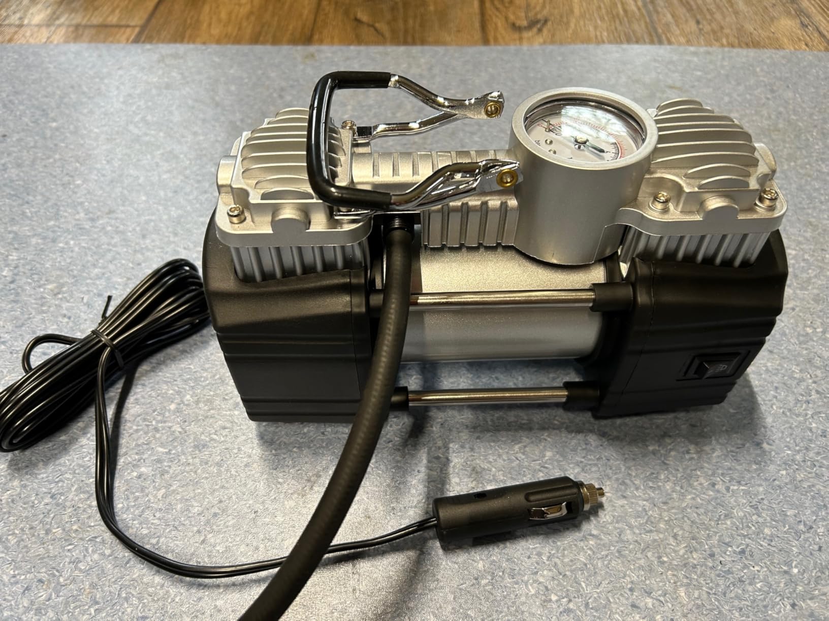 Asani 12V Air Compressor, 150 PSI Portable Double Cylinder Tire Inflator customer photo 2