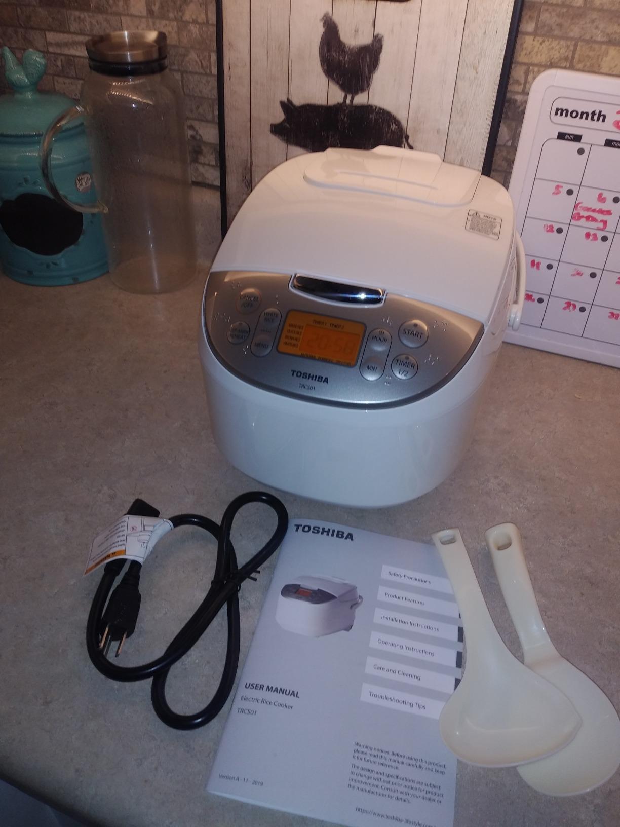 Toshiba Rice Cooker 6 Cup Uncooked – Japanese Rice Cooker with Fuzzy Logic Technology, 7 Cooking Functions, Digital Display, 2 Delay Timers and Auto Keep Warm, Non-Stick Inner Pot, White customer photo 1