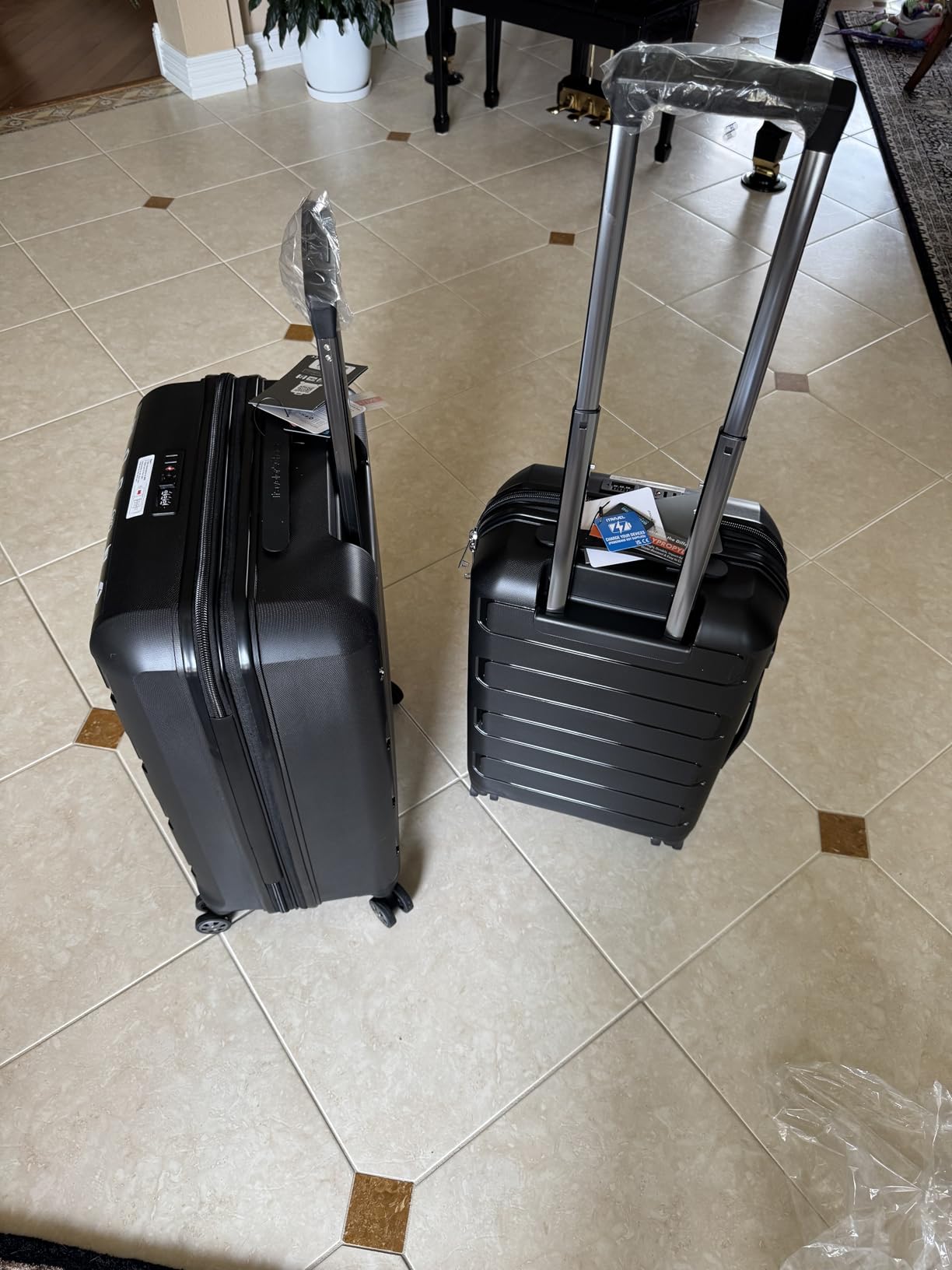 Traveler's Choice Pagosa Hardshell Expandable Luggage with Spinner Wheels, Black, 22-Inch Carry-on customer photo 1