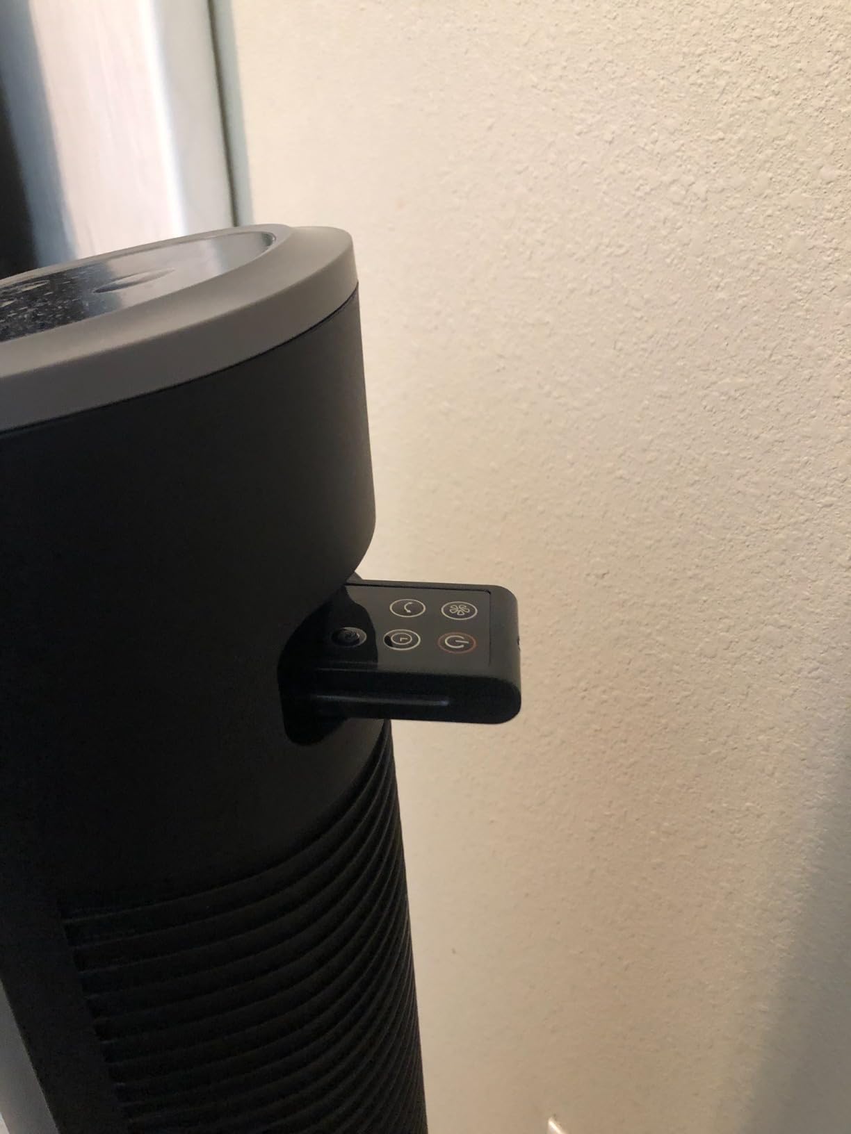 PELONIS 40-inch Bladeless Tower Fan for Bedroom, Standing Fan with Remote Control, 26ft/s, 90° Oscillation, 3 Speed Settings, 27 dB, 3 Modes, 15-Hour Timer, LED Display, Fan that Blows Cold Air, Black customer photo 2