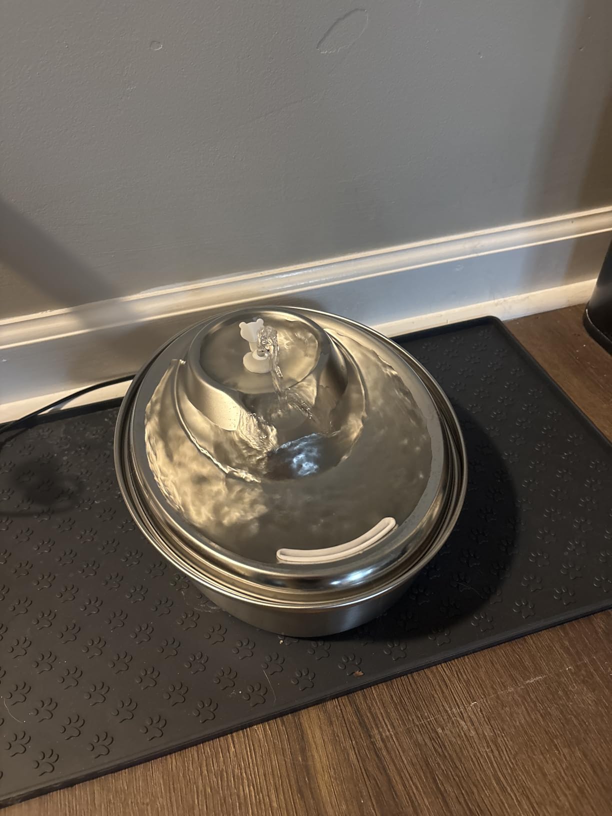 ORSDA Cat Water Fountain Stainless Steel, D30/2L Pet Fountain for Cats Inside, Dog Water Dispenser, Automatic Cat Drinking Fountains with 6 Replacement Filters for Cats, Small Dogs customer photo 1