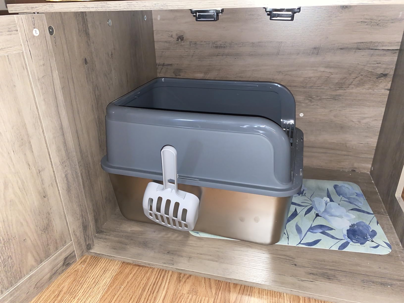 Feandrea Cat Litter Box Enclosure, End Table, 31.5 x 20.9 x 19.7 Inches customer photo 2