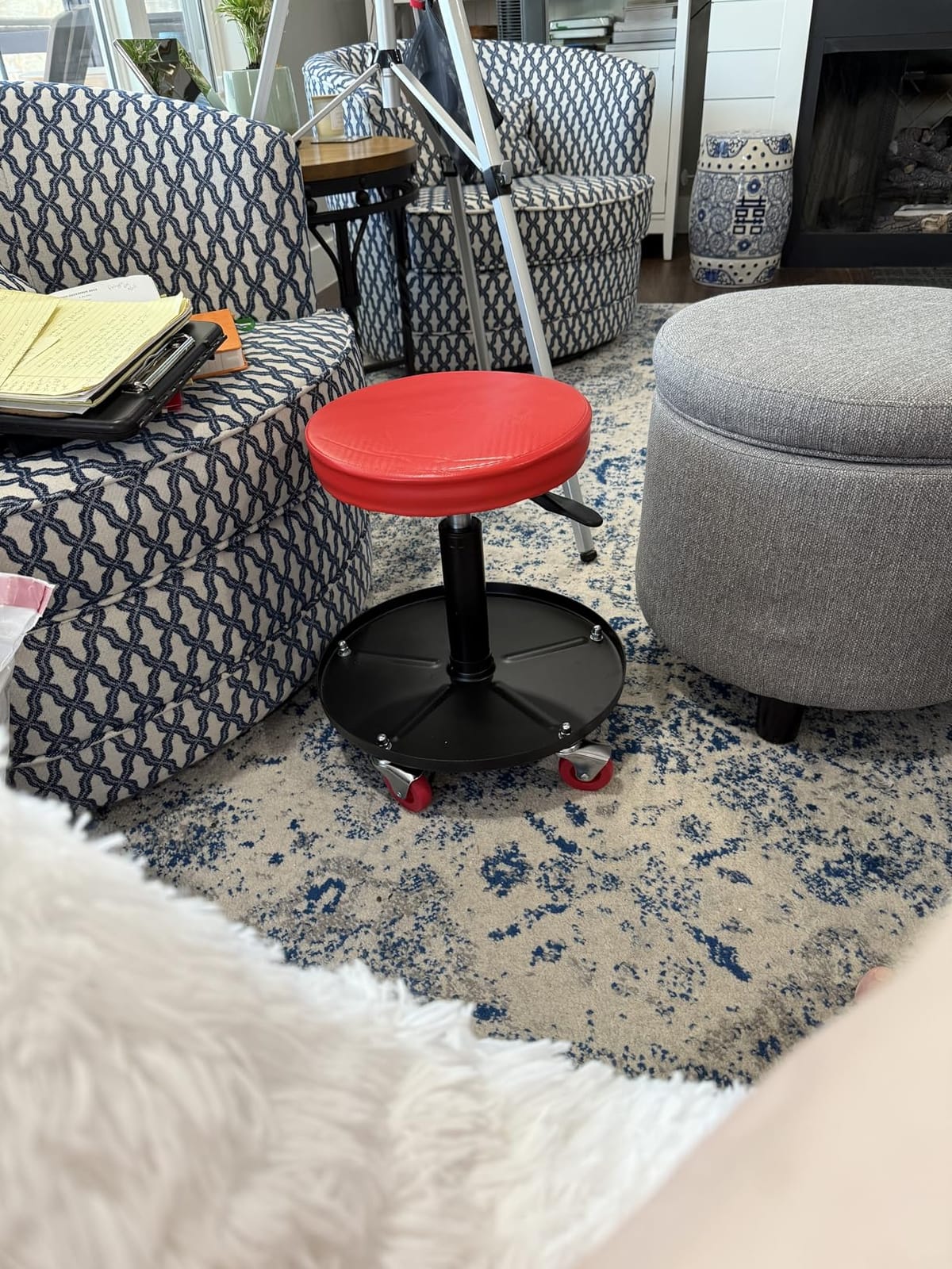 Torin ATRHL6201B Heavy Duty Rolling Pneumatic Creeper Garage/Shop Seat: Padded Adjustable Mechanic Stool with Tool Tray Storage, Red 250 LBS customer photo 2