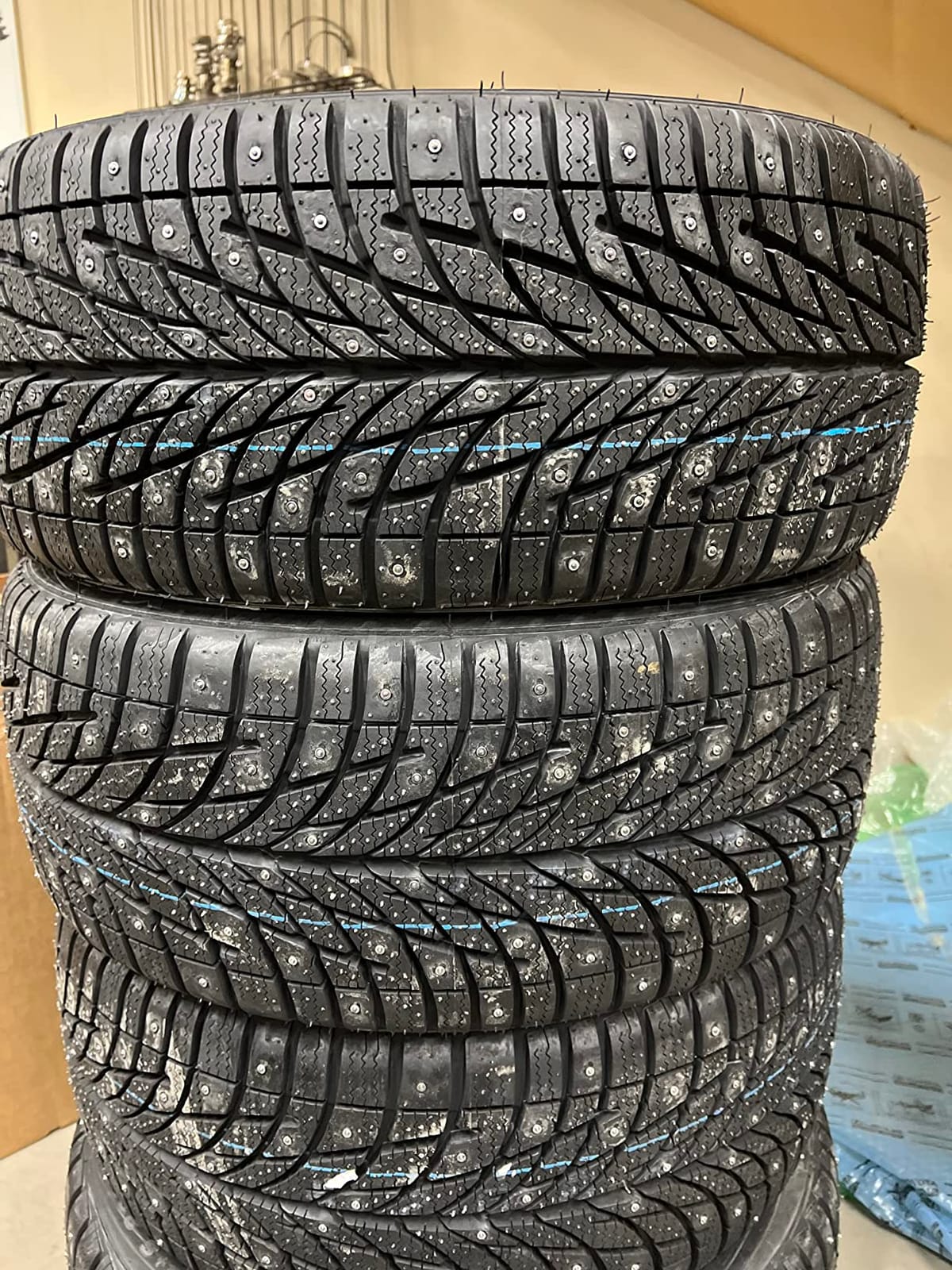 Accelera X Grip 205/50R17 93V XL Winter (Studdable) Touring Tire customer photo 2