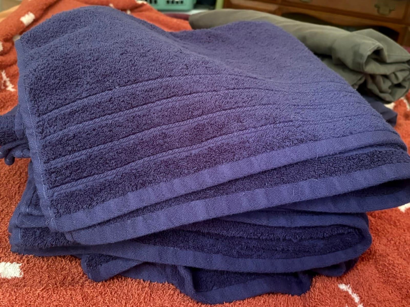 Tens Towels 4 Piece Extra Large Bath Towels 30 x 60 Inches, Dark Grey customer photo 1