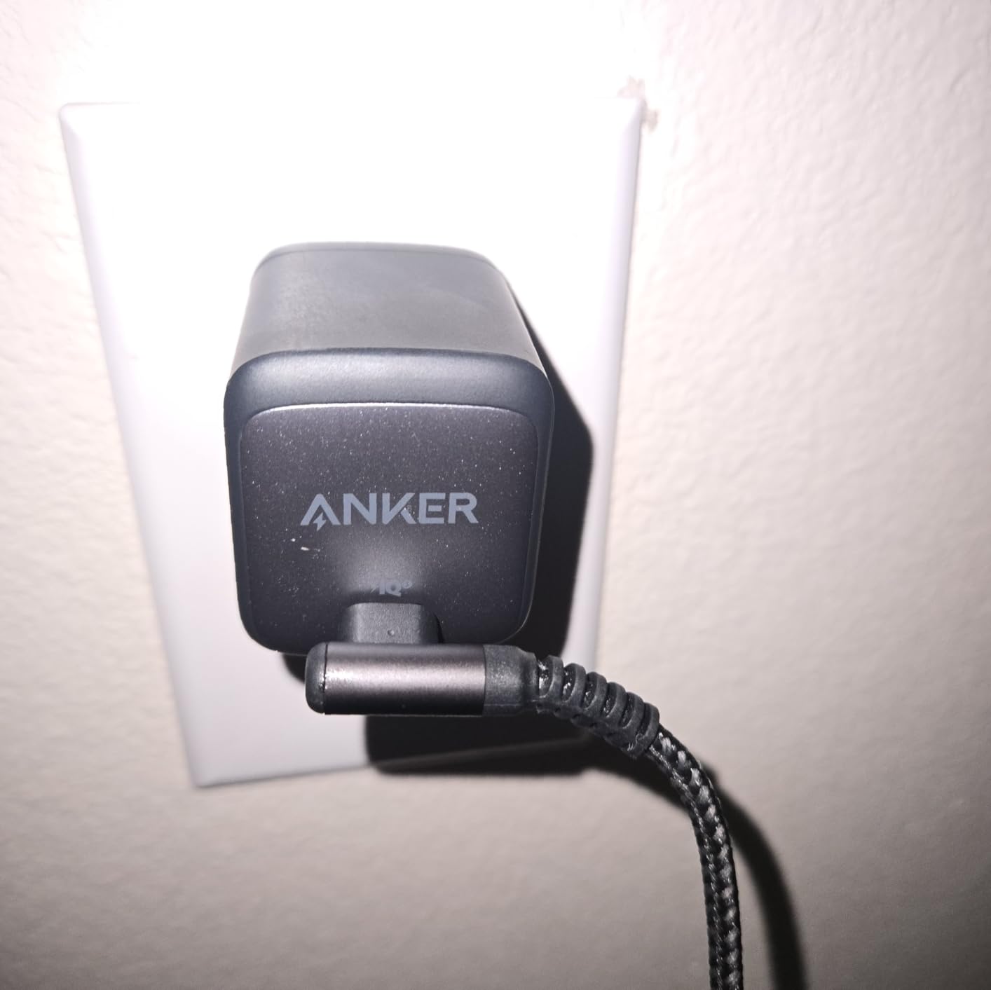 Anker Nano USB C Charger,65W GaN II PPS Fast Compact Foldable Charger for MacBook Pro, Galaxy, Dell, iPhone 17/16, iPad Pro, and More customer photo 1