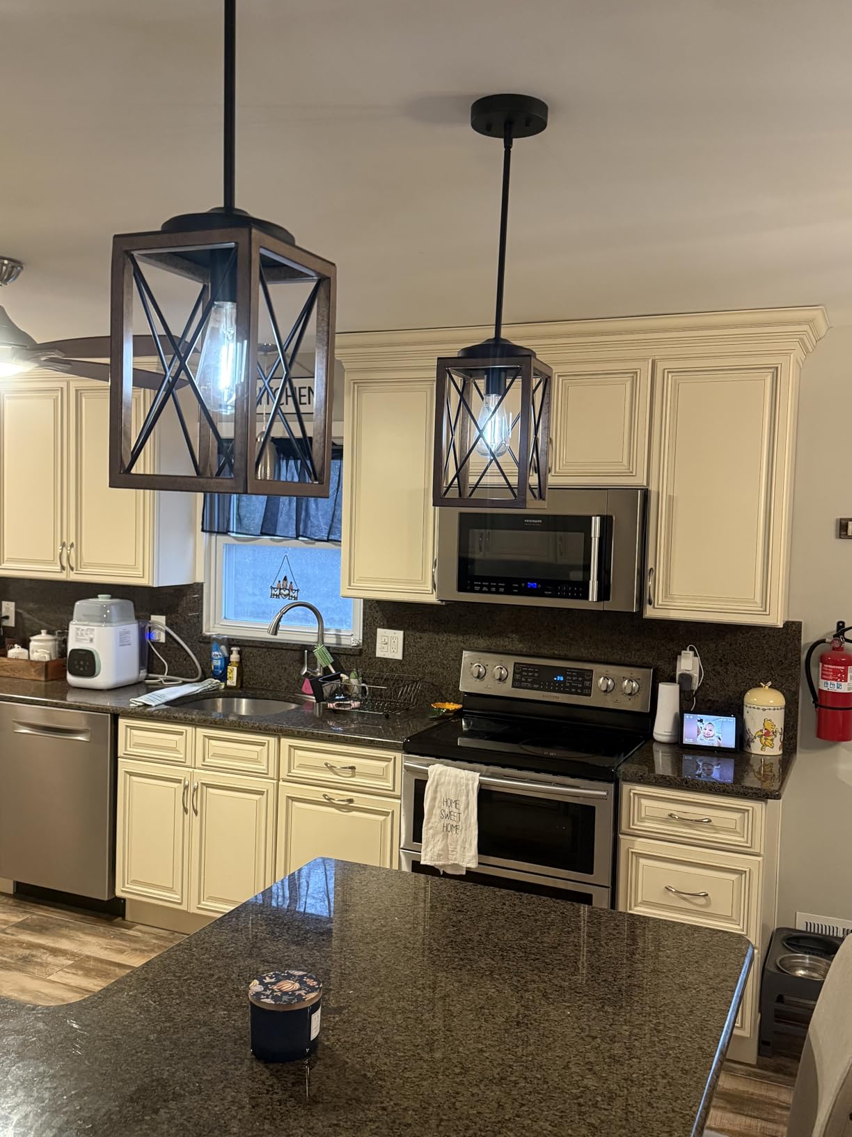DEWENWILS Farmhouse Pendant Light 2-Pack Kitchen Island Wood Grain Bronze customer photo 2